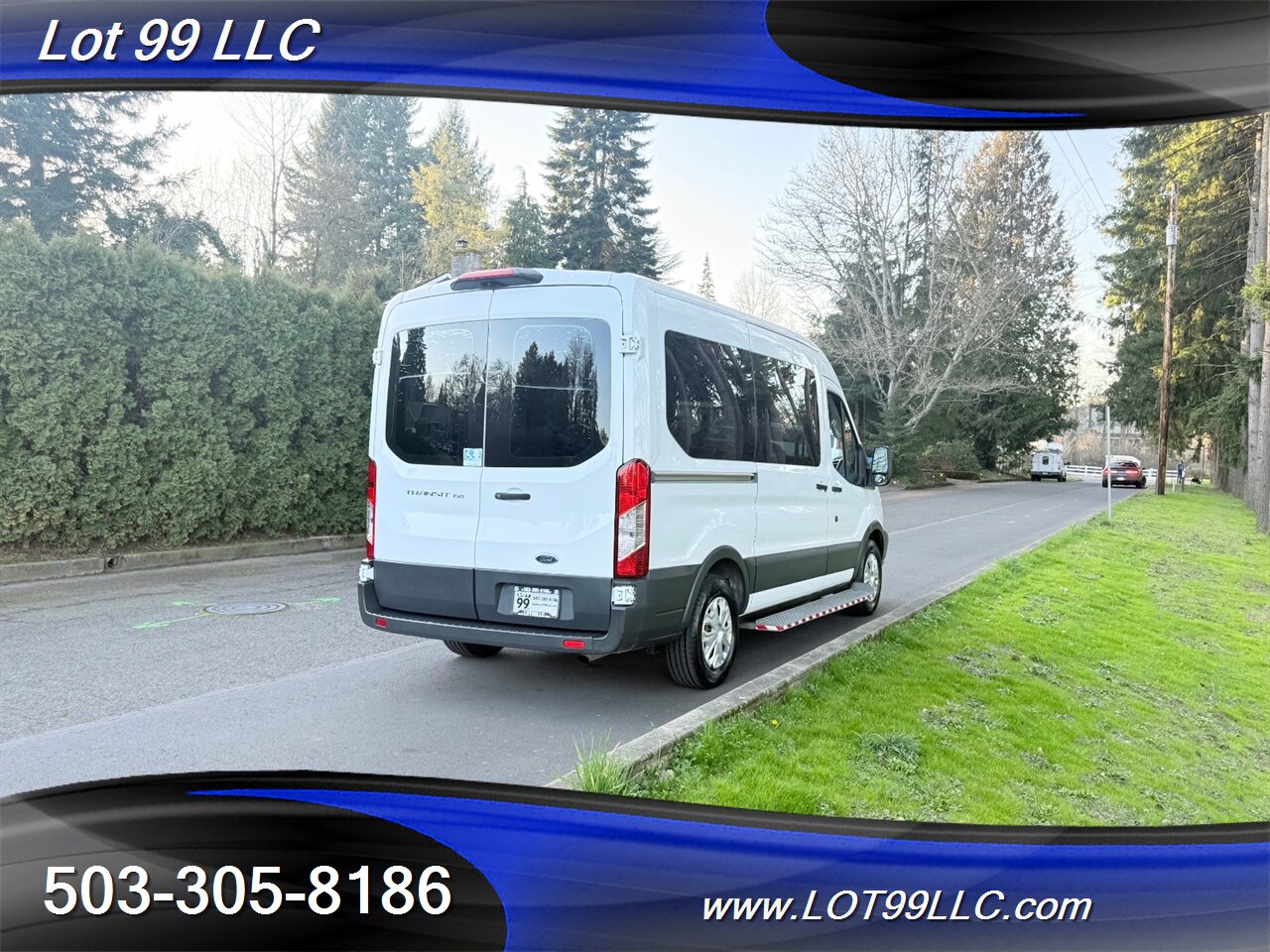 2018 Ford Transit Mid Roof 87k ** WHEELCHAIR VAN ** NEW TIRES 34 "  Rear Lift 3 Passenger 1-Owner  Interlock Flooring - Photo 11 - Milwaukie, OR 97267