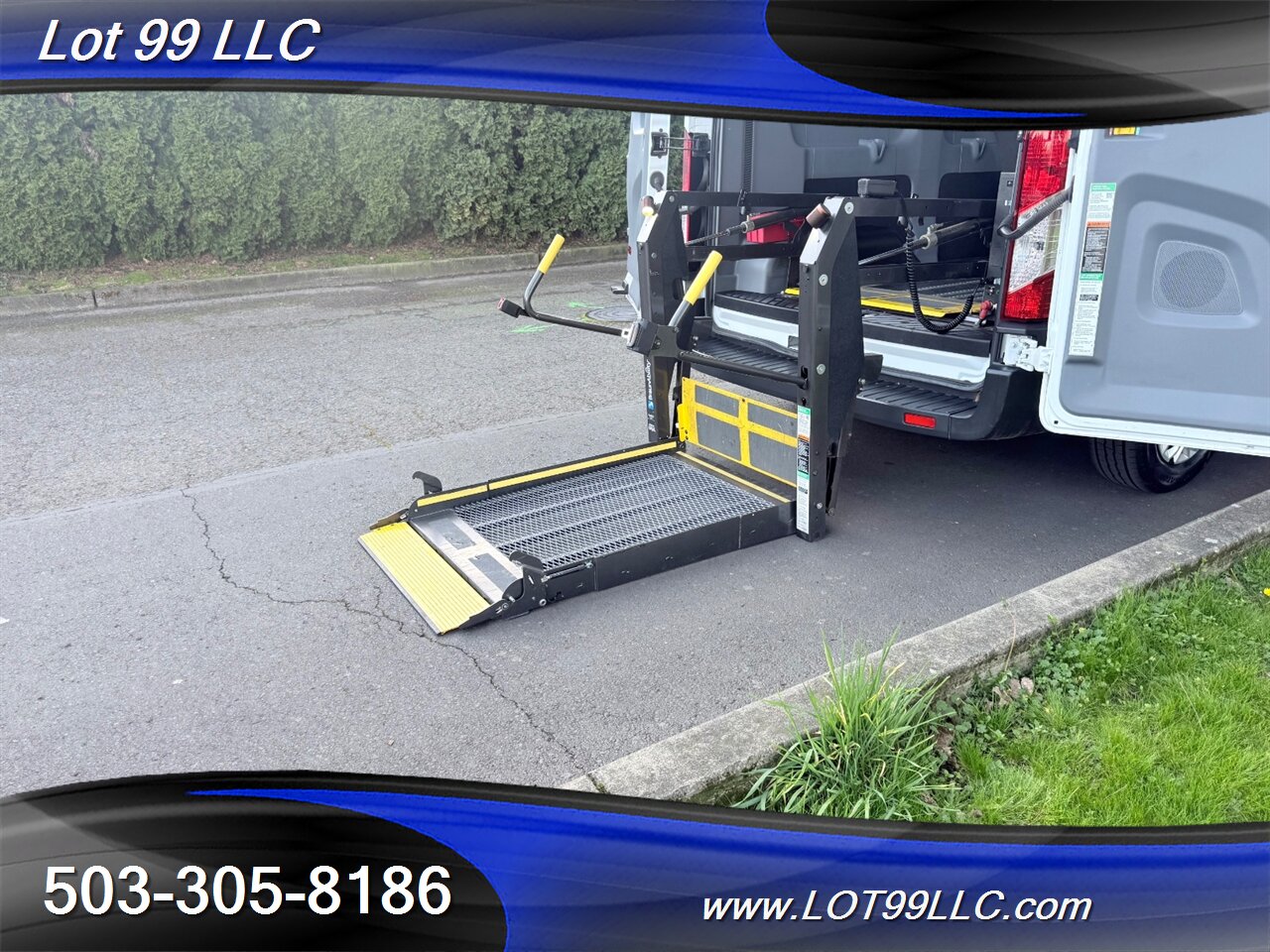 2018 Ford Transit Mid Roof 87k ** WHEELCHAIR VAN ** NEW TIRES 34 "  Rear Lift 3 Passenger 1-Owner  Interlock Flooring - Photo 43 - Milwaukie, OR 97267