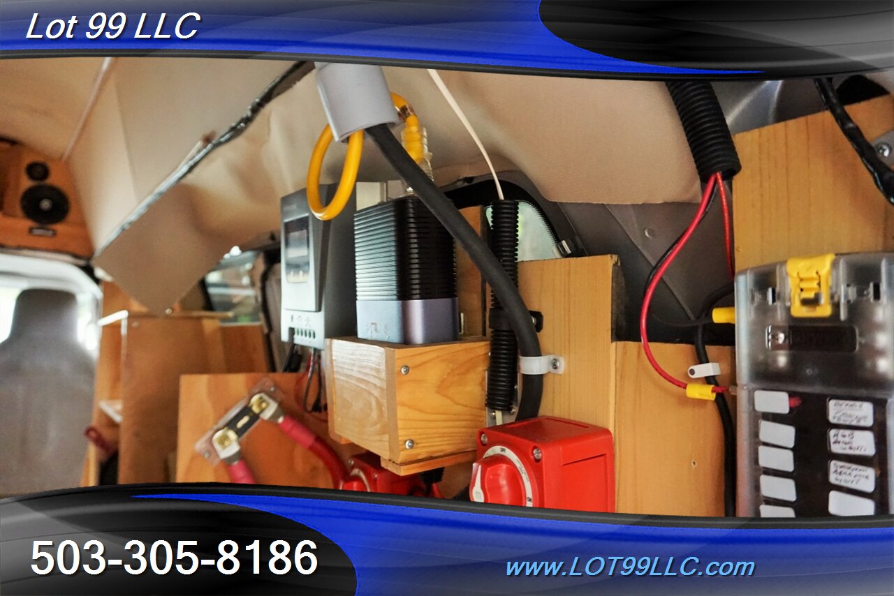 2012 Ford E-350 SD XLT V8 5.4L RV Conversion Bed High Roof   - Photo 3 - Milwaukie, OR 97267