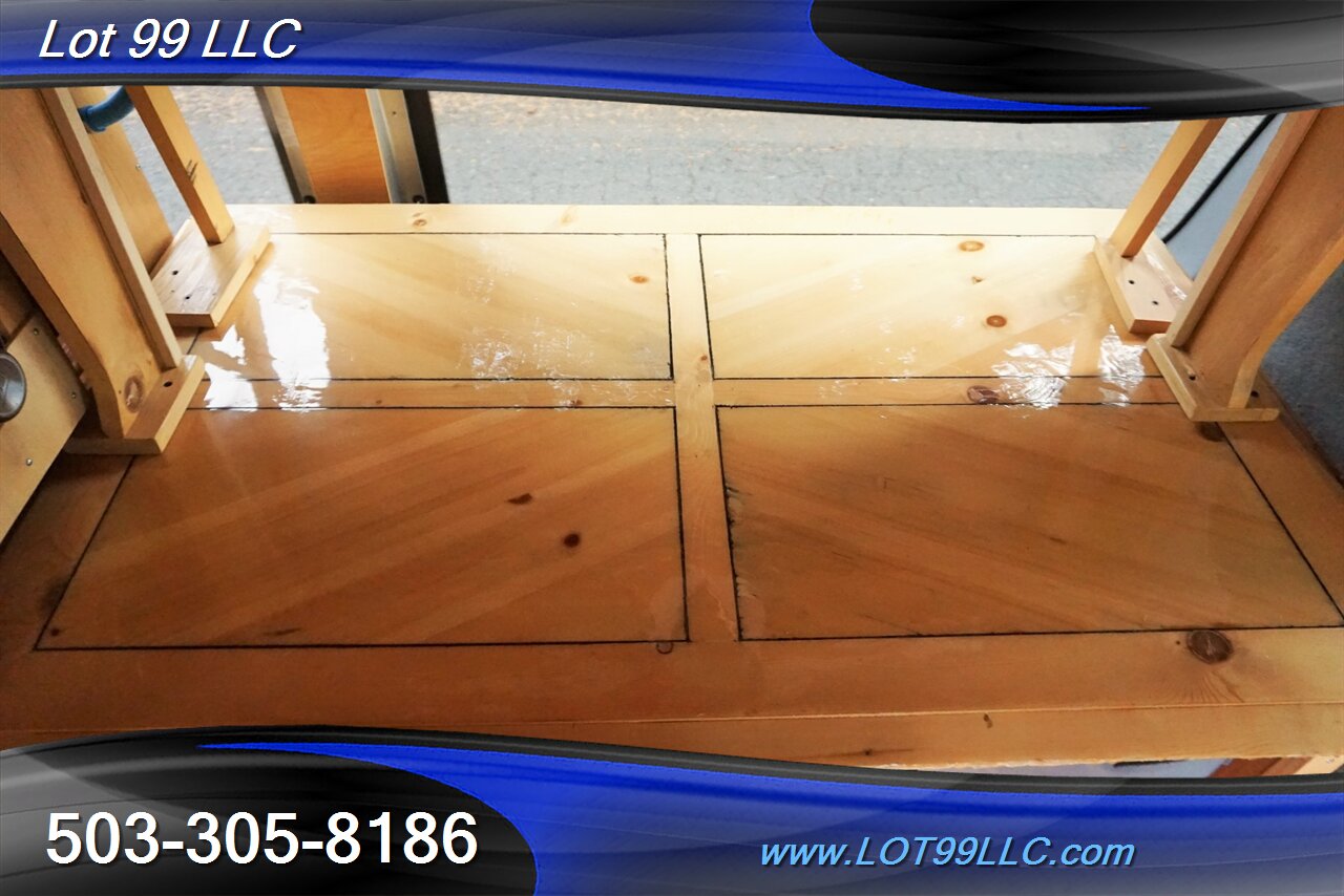 2012 Ford E-350 SD XLT V8 5.4L RV Conversion Bed High Roof   - Photo 17 - Milwaukie, OR 97267