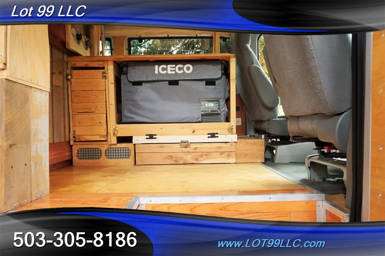 2012 Ford E-350 SD XLT V8 5.4L RV Conversion Bed High Roof   - Photo 2 - Milwaukie, OR 97267