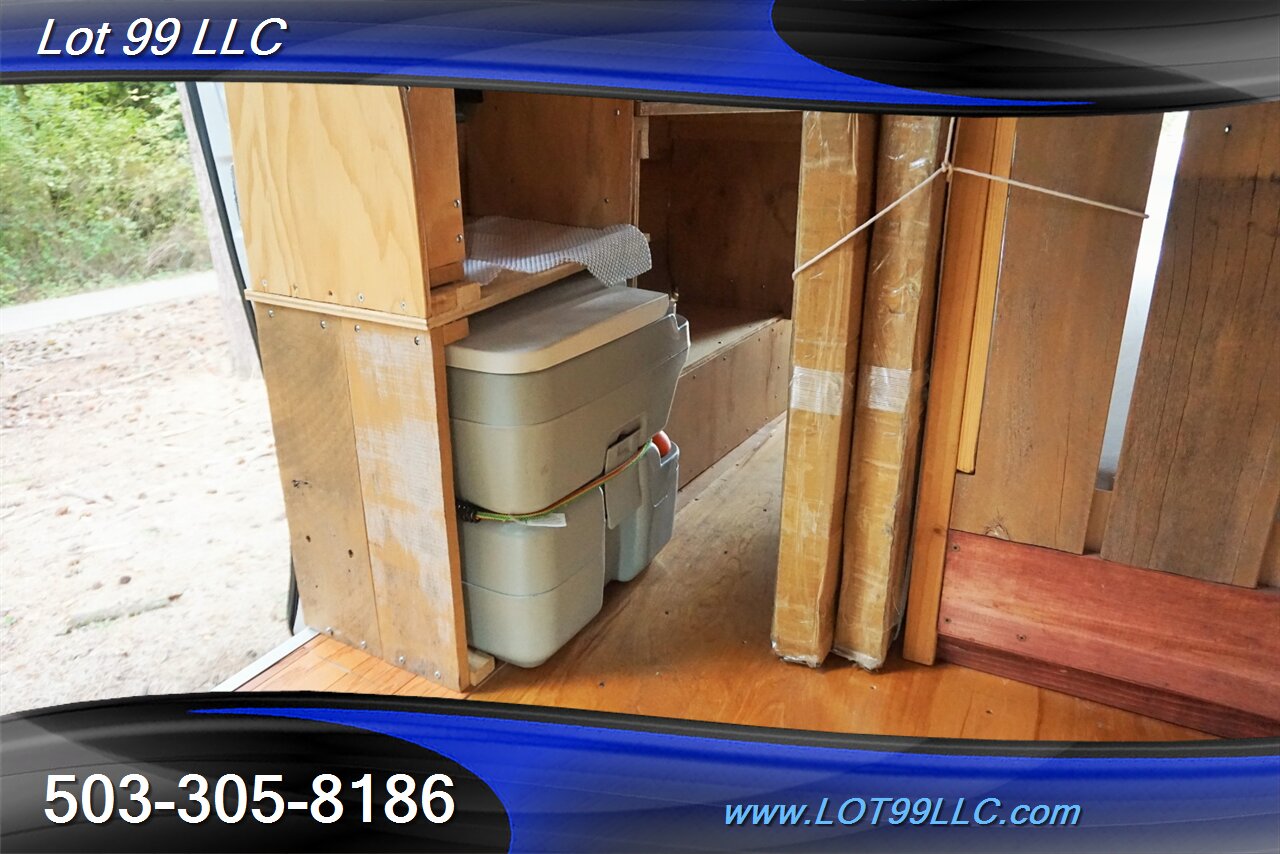 2012 Ford E-350 SD XLT V8 5.4L RV Conversion Bed High Roof   - Photo 16 - Milwaukie, OR 97267