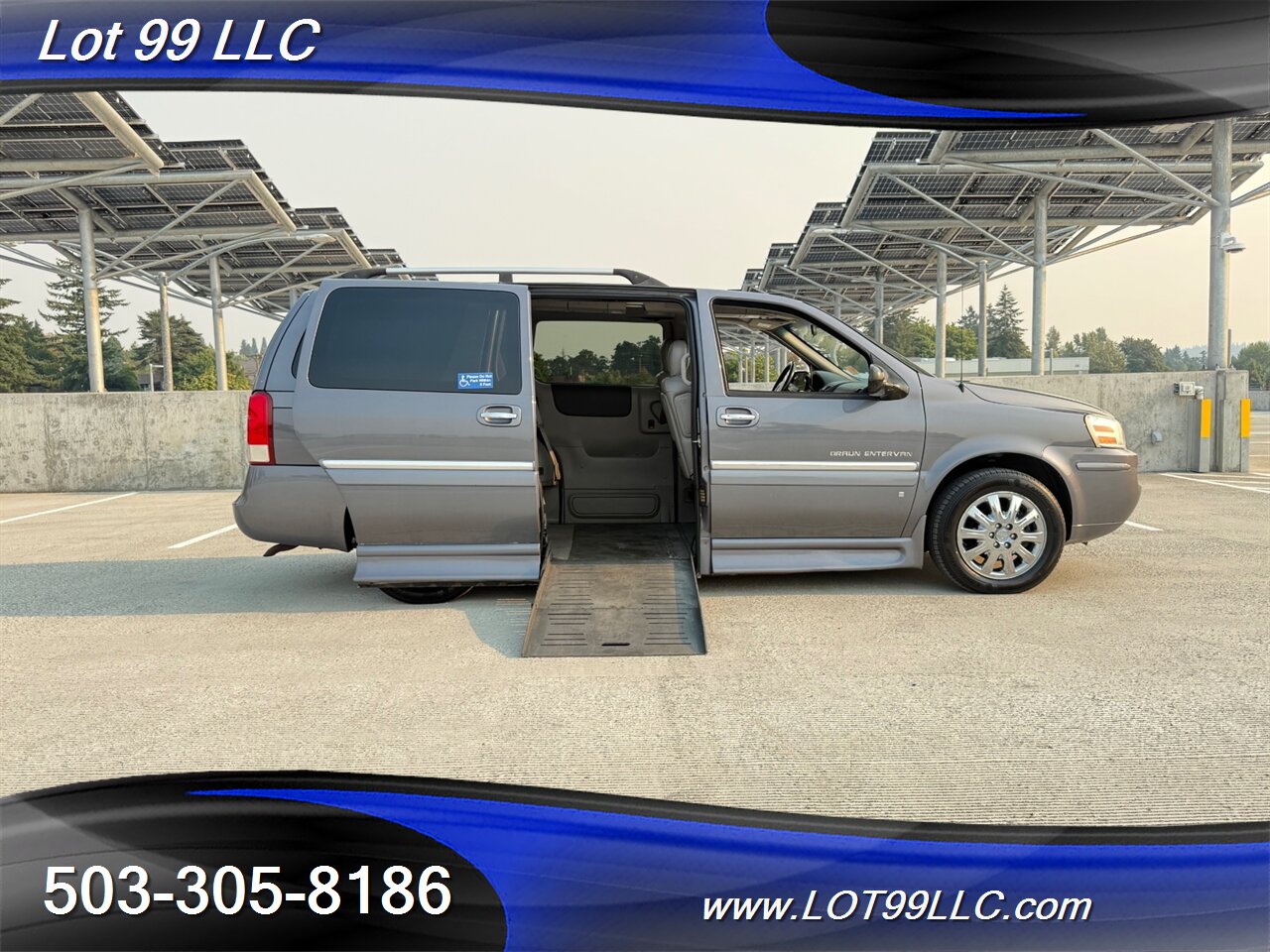 2007 Buick Terraza CXL 124K WHEELCHAIR VAN Power Side Ramp Leather  NEW TIRES Overhead DVD Entertainment - Photo 1 - Milwaukie, OR 97267