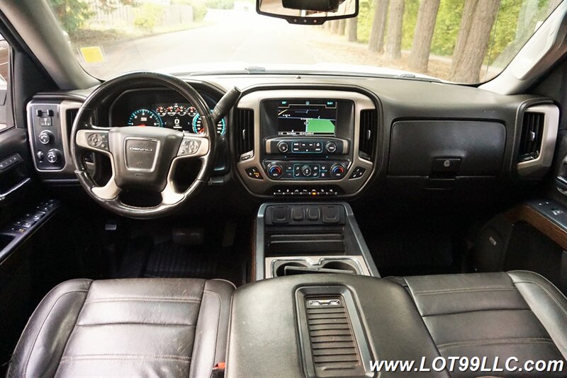 2017 GMC Sierra 1500 Denali 4X4 V8 6.2L Leather Moon NEW TIRES 1 OWNER