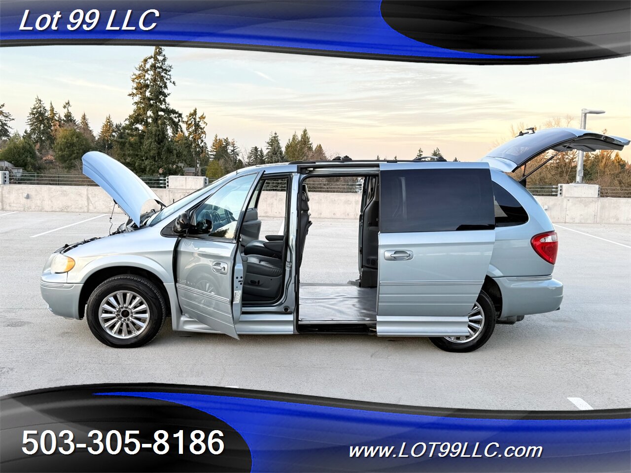 2005 Chrysler Town & Country Touring **WHEELCHAIR VAN** New Tires   - Photo 20 - Milwaukie, OR 97267