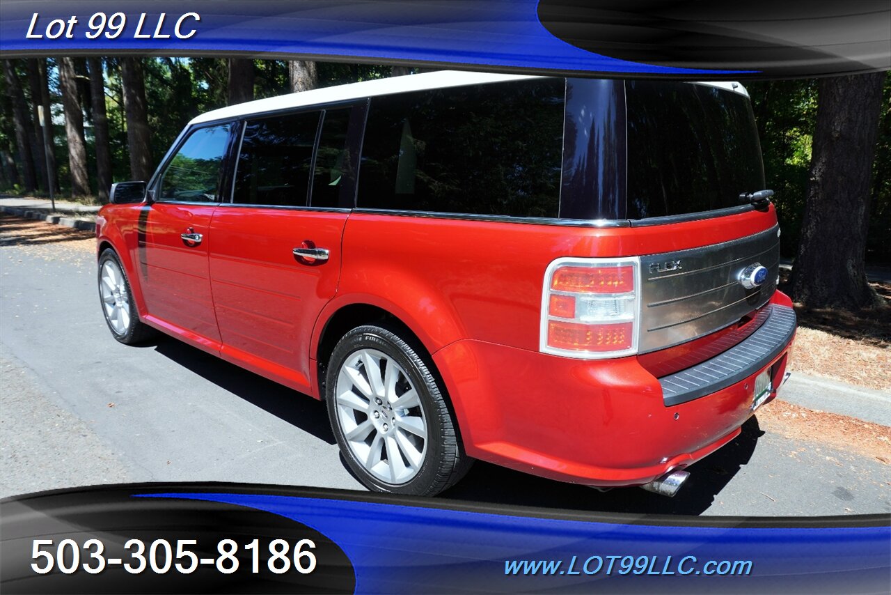 2011 Ford Flex Limited AWD V6 3.5L TWIN TURBO Heated Leather GPS  Pano Roof Premium Wheels Newer Tires 2 OWNERS - Photo 11 - Milwaukie, OR 97267