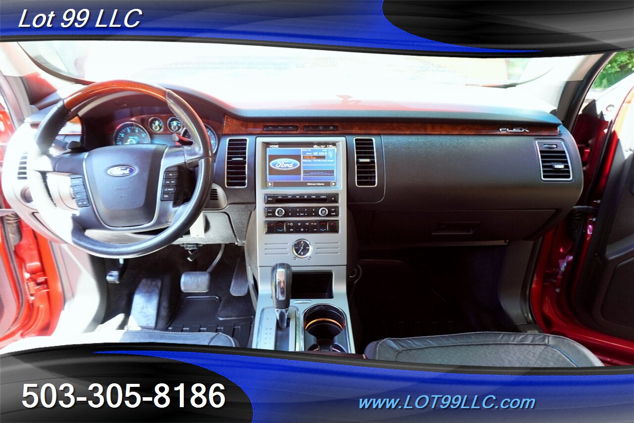 2011 Ford Flex Limited AWD V6 3.5L TWIN TURBO Heated Leather GPS  Pano Roof Premium Wheels Newer Tires 2 OWNERS - Photo 2 - Milwaukie, OR 97267