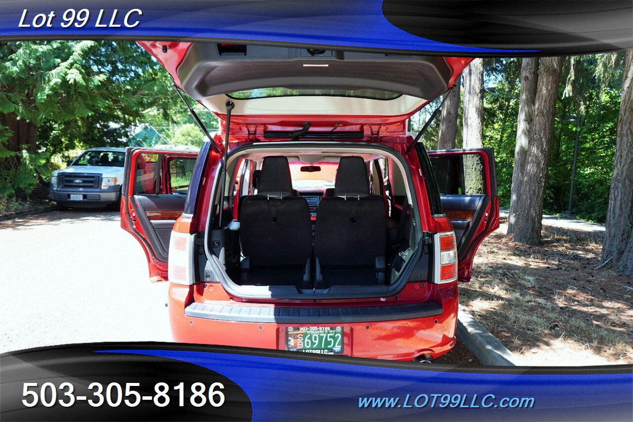 2011 Ford Flex Limited AWD V6 3.5L TWIN TURBO Heated Leather GPS  Pano Roof Premium Wheels Newer Tires 2 OWNERS - Photo 31 - Milwaukie, OR 97267