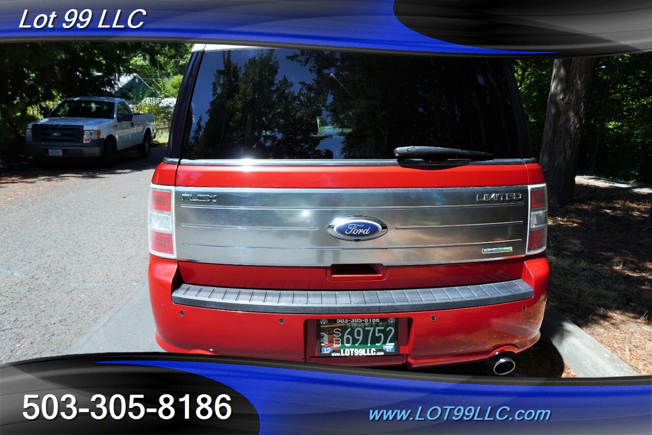 2011 Ford Flex Limited AWD V6 3.5L TWIN TURBO Heated Leather GPS  Pano Roof Premium Wheels Newer Tires 2 OWNERS - Photo 10 - Milwaukie, OR 97267
