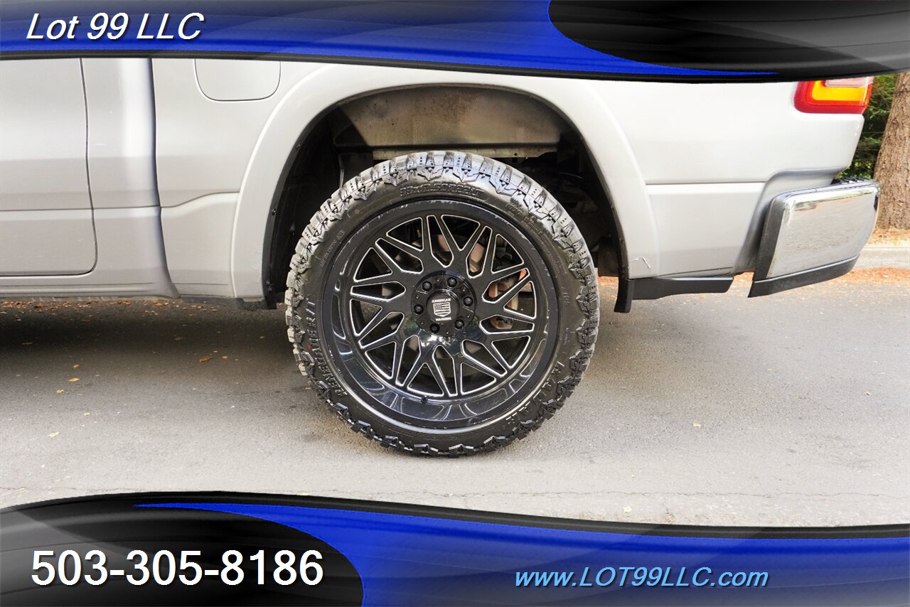 2019 RAM 1500 Laramie 4X4 V8 HEMI 6 Passenger Seating Heated AC  Leather Seats GPS 22 WHEELS LIKE NEW TIRES 2 OWNERS - Photo 3 - Milwaukie, OR 97267