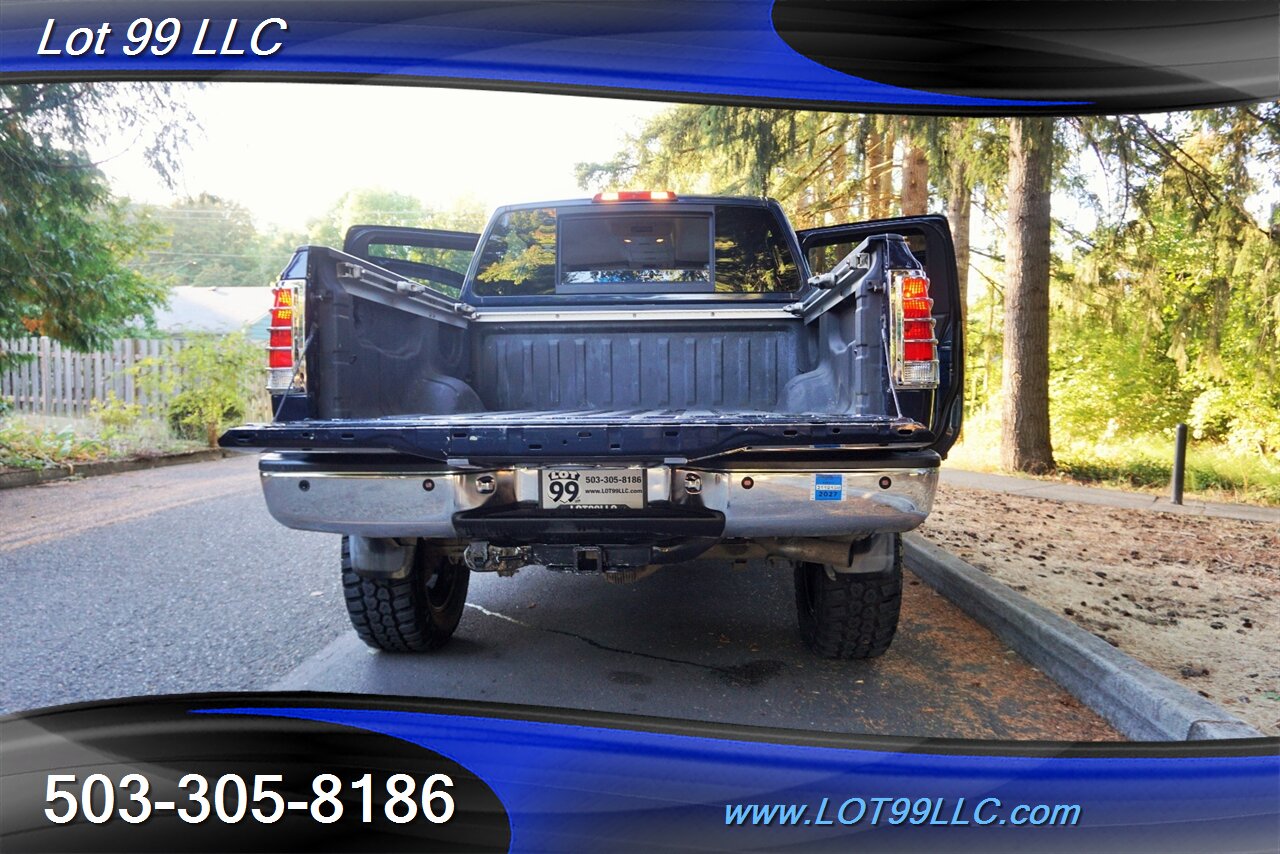 2006 Nissan Titan SE photo 26