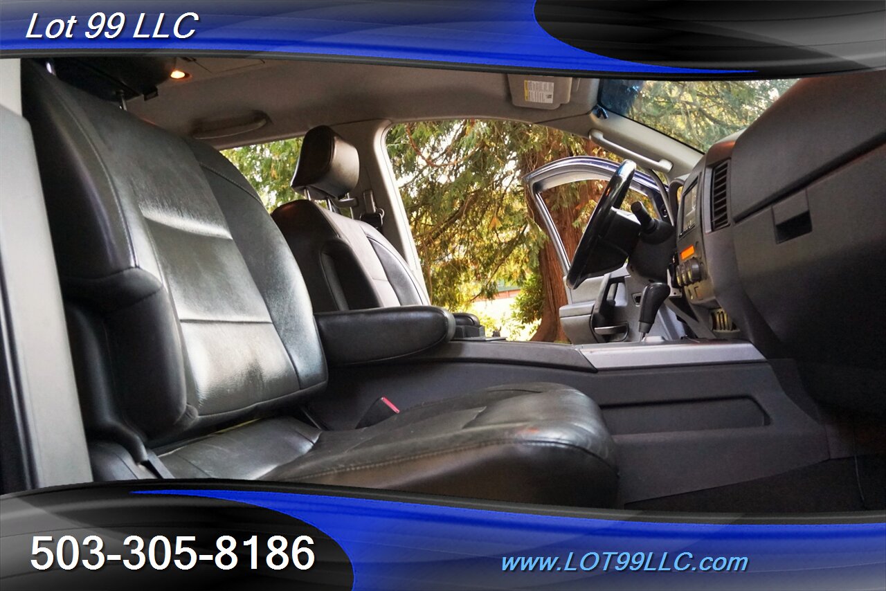 2006 Nissan Titan SE photo 17
