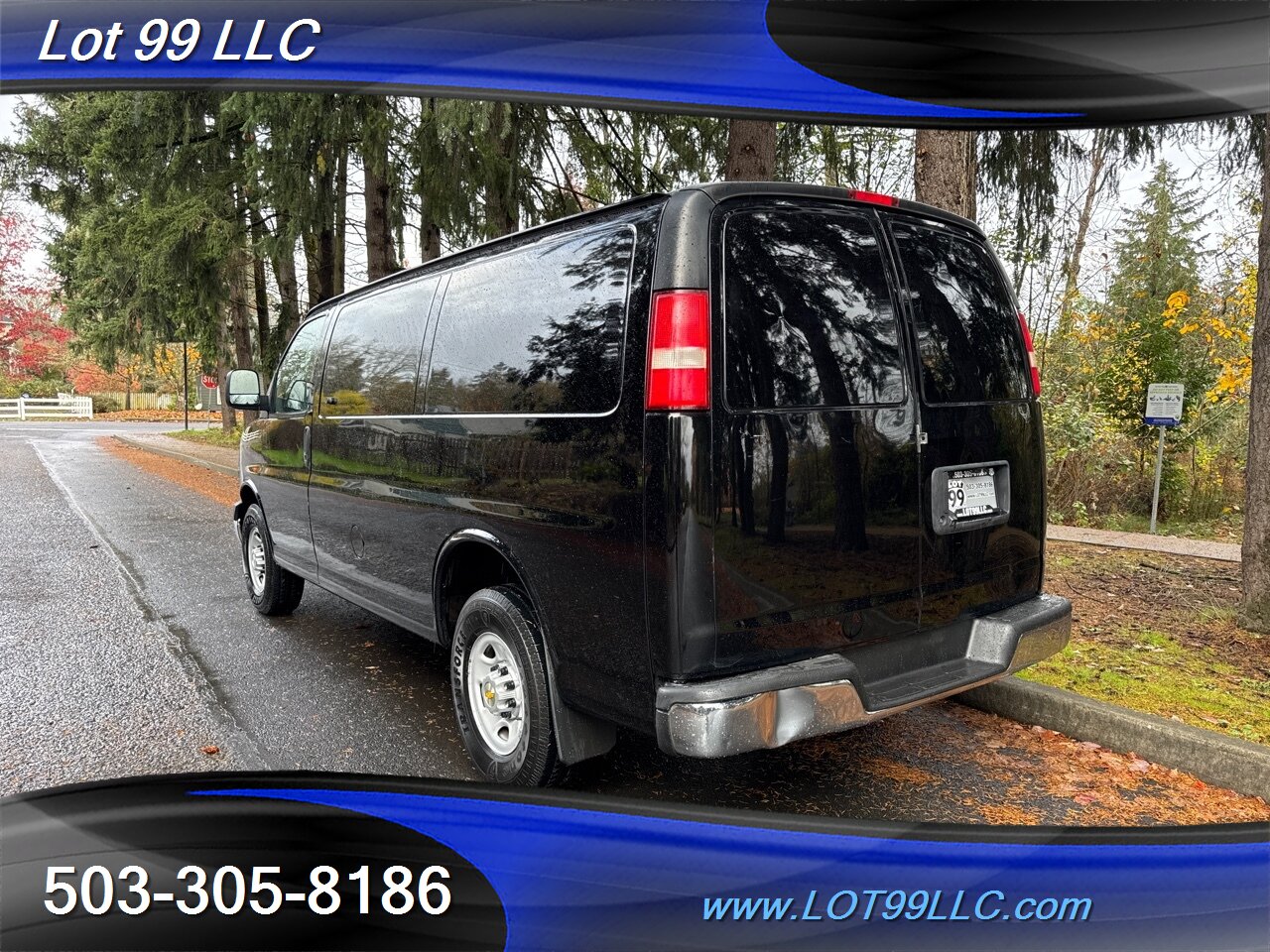 2015 Chevrolet Express 2500 1-Owner CARGO VAN 110 Inverter Shelves   - Photo 9 - Milwaukie, OR 97267