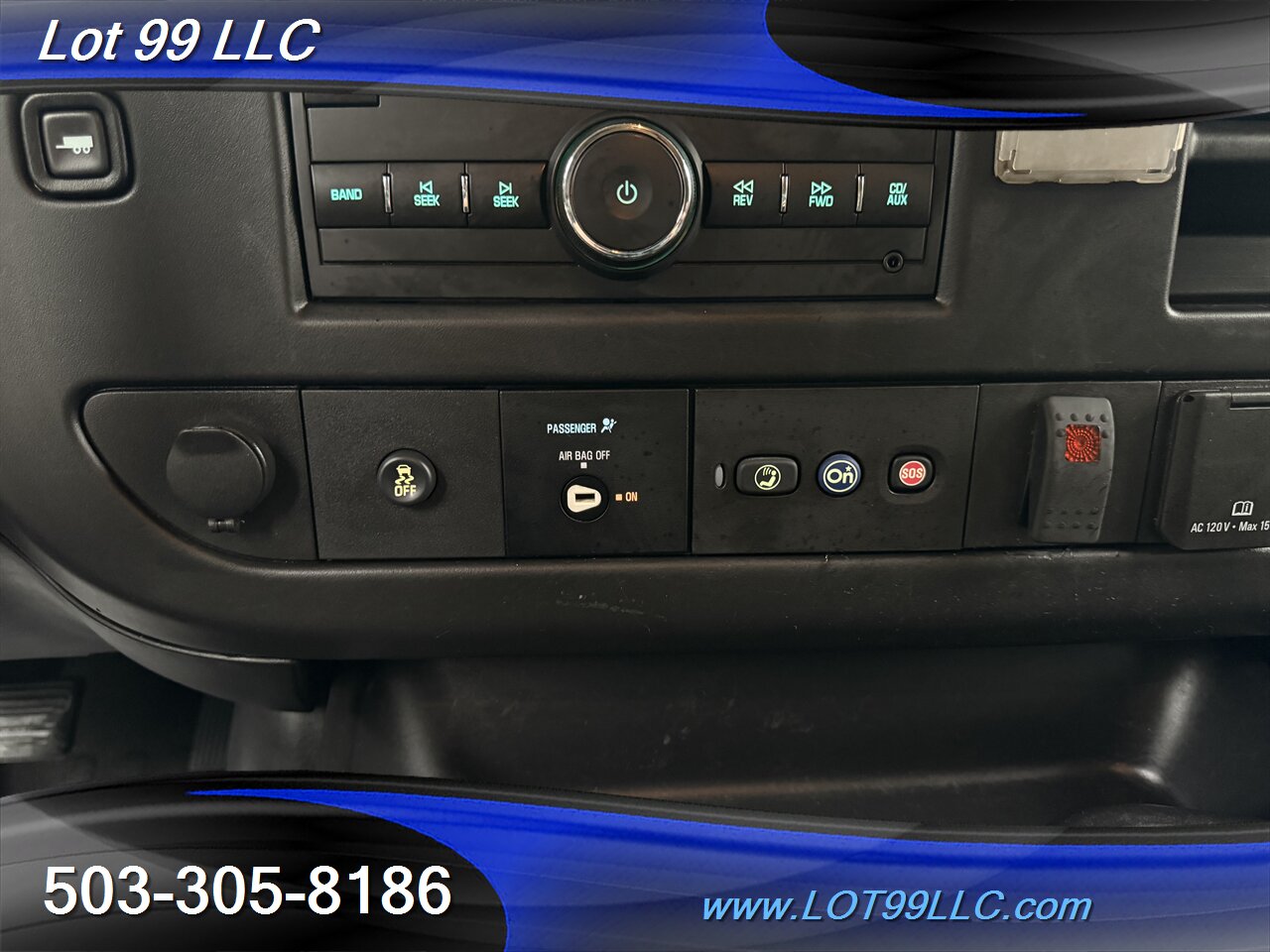 2015 Chevrolet Express 2500 1-Owner CARGO VAN 110 Inverter Shelves   - Photo 40 - Milwaukie, OR 97267