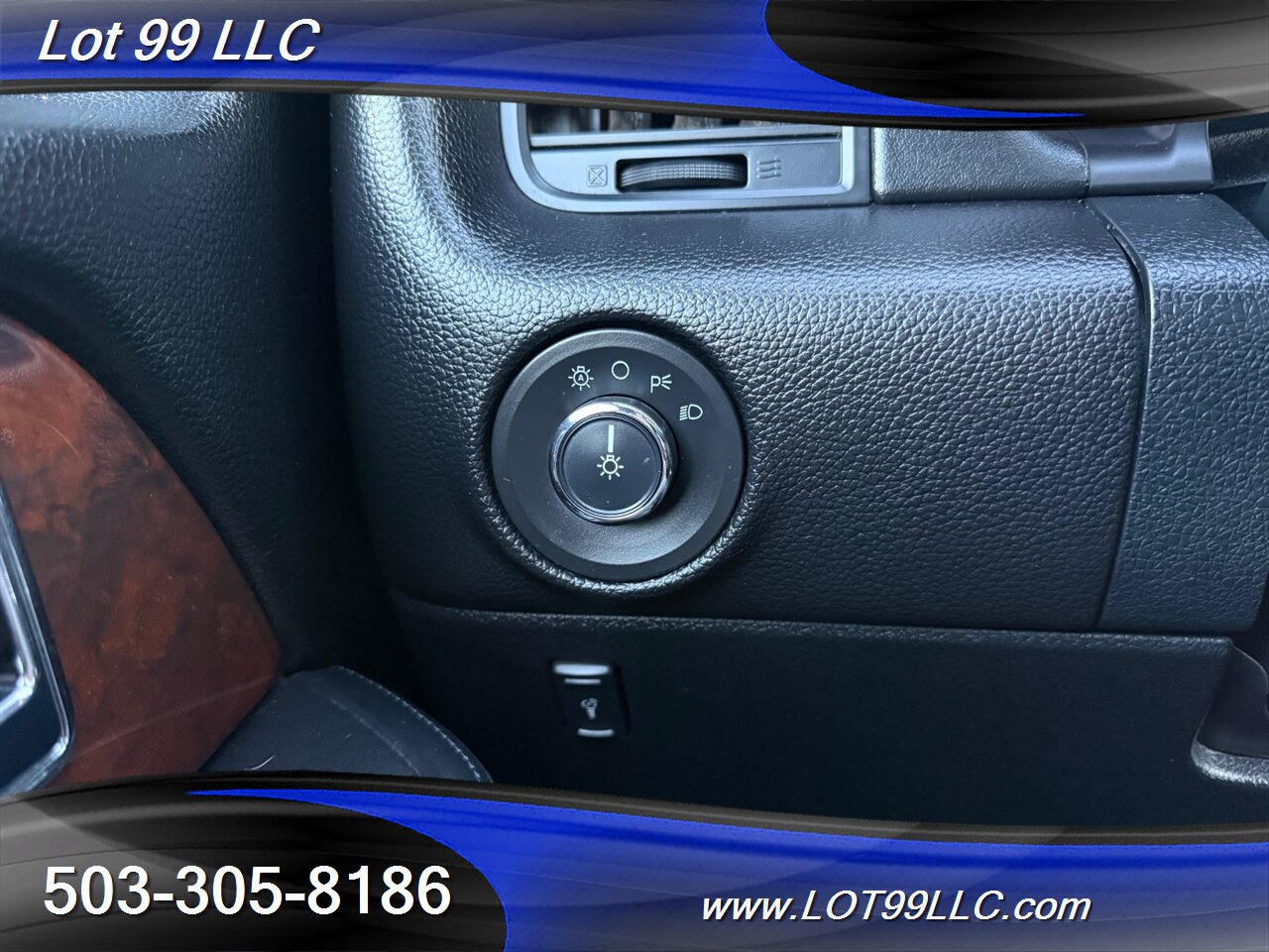 2017 Lincoln Navigator L Select 4x4 60k Miles 3rd Row Htd-Cld Leather  Roof Captain Quad Buckets 7 Passenger Power 3rd Row - Photo 27 - Milwaukie, OR 97267