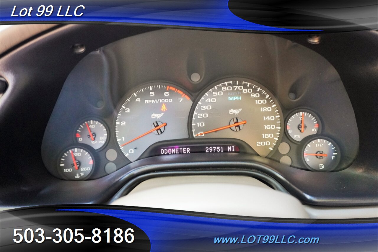2003 Chevrolet Corvette Coupe 50TH ANIVERSERY Only 29K V8 LS1 Automatic Lether Seats Removable Targo TOP GOLD Wheels NEW TIRES - Photo 17 - Milwaukie, OR 97267