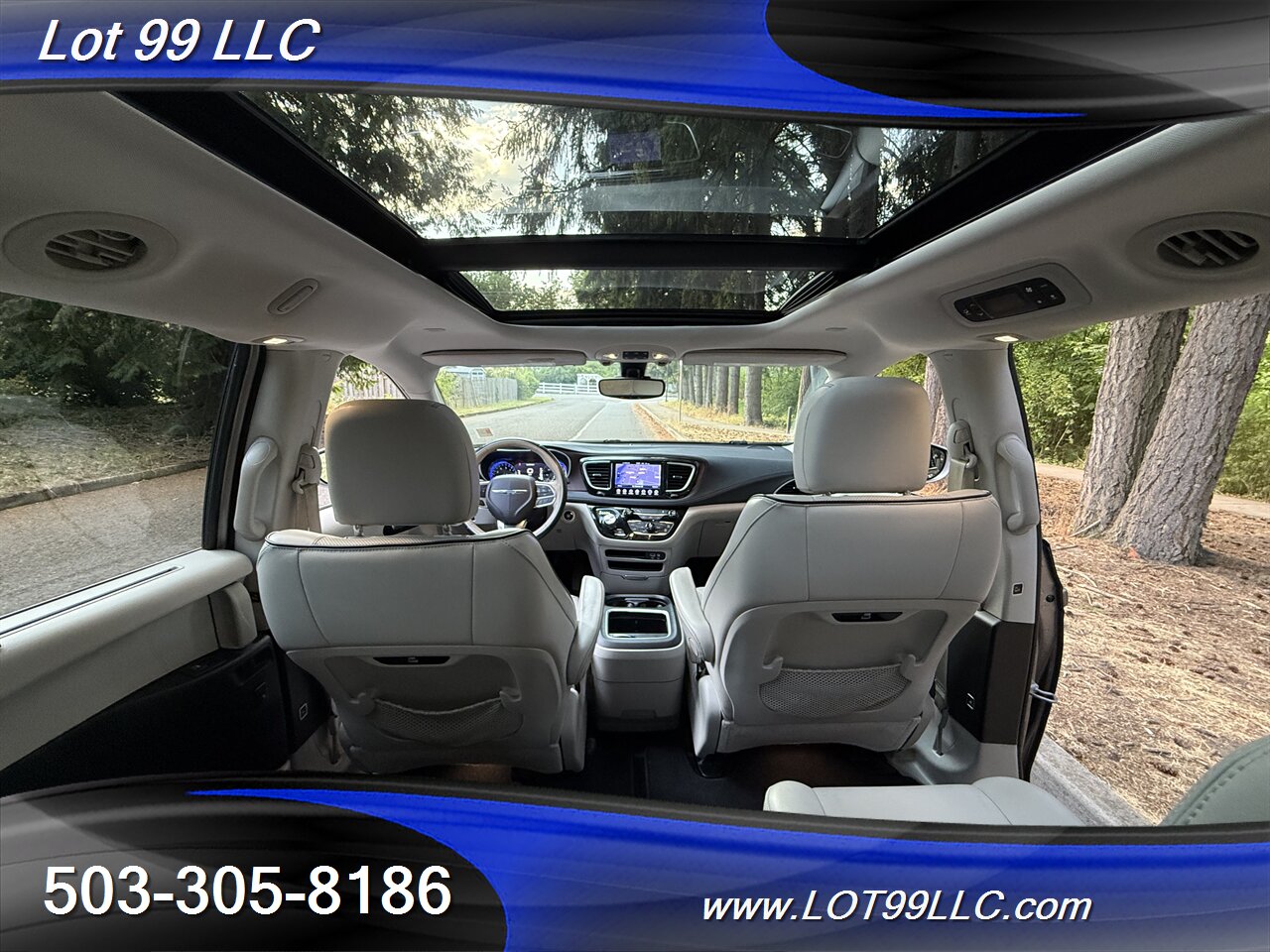 2017 Chrysler Pacifica Limited *Mobility Chair Lift* ADA Wheelchair   - Photo 62 - Milwaukie, OR 97267