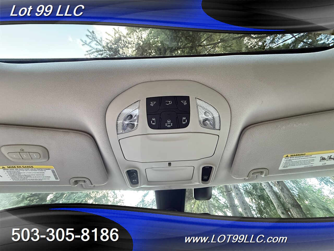 2017 Chrysler Pacifica Limited *Mobility Chair Lift* ADA Wheelchair   - Photo 53 - Milwaukie, OR 97267