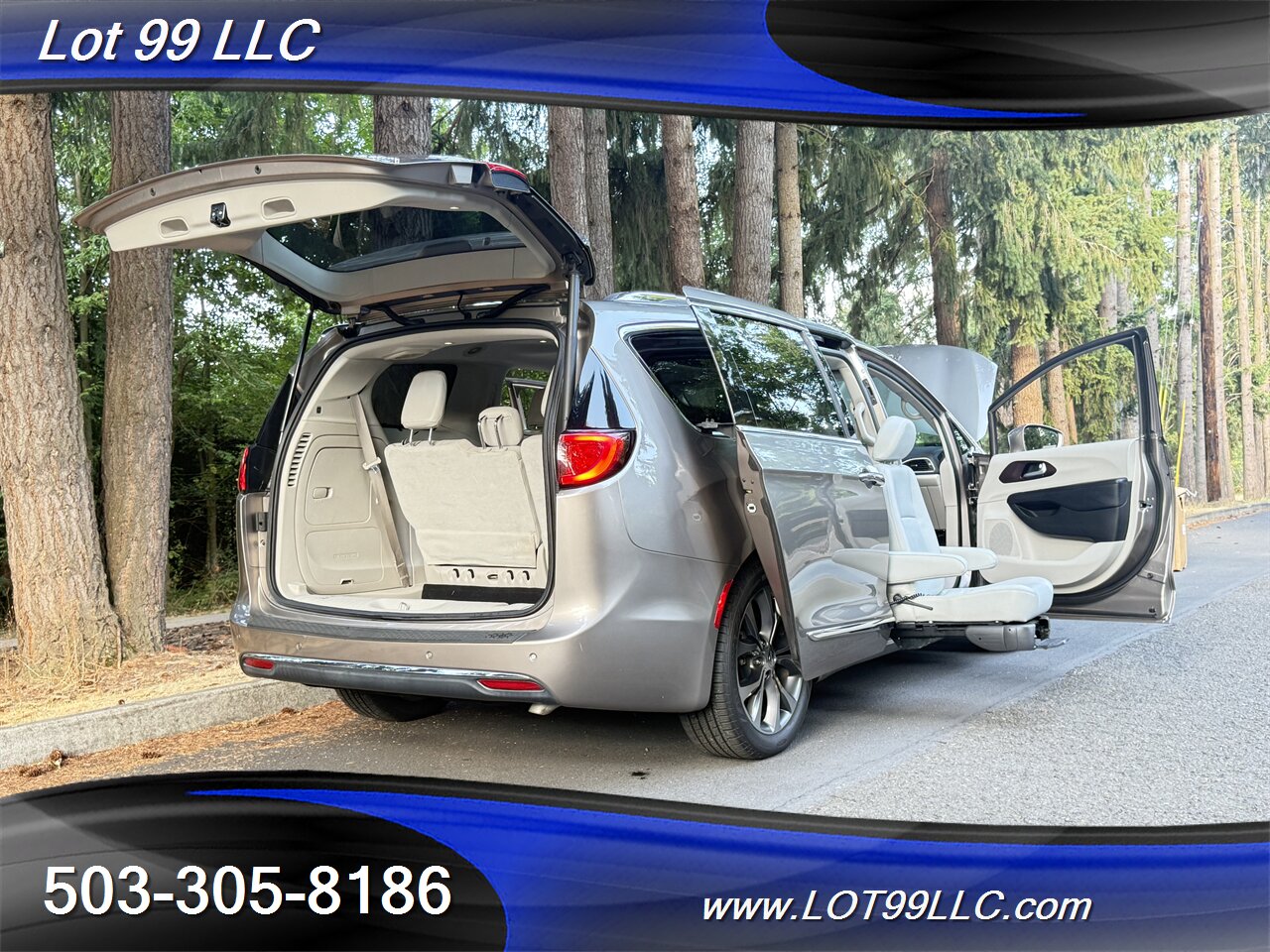 2017 Chrysler Pacifica Limited *Mobility Chair Lift* ADA Wheelchair   - Photo 35 - Milwaukie, OR 97267