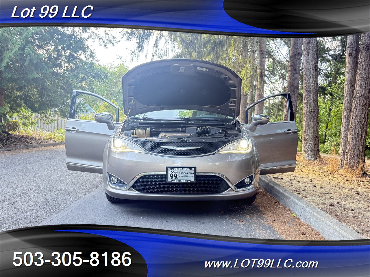 2017 Chrysler Pacifica Limited *Mobility Chair Lift* ADA Wheelchair   - Photo 30 - Milwaukie, OR 97267