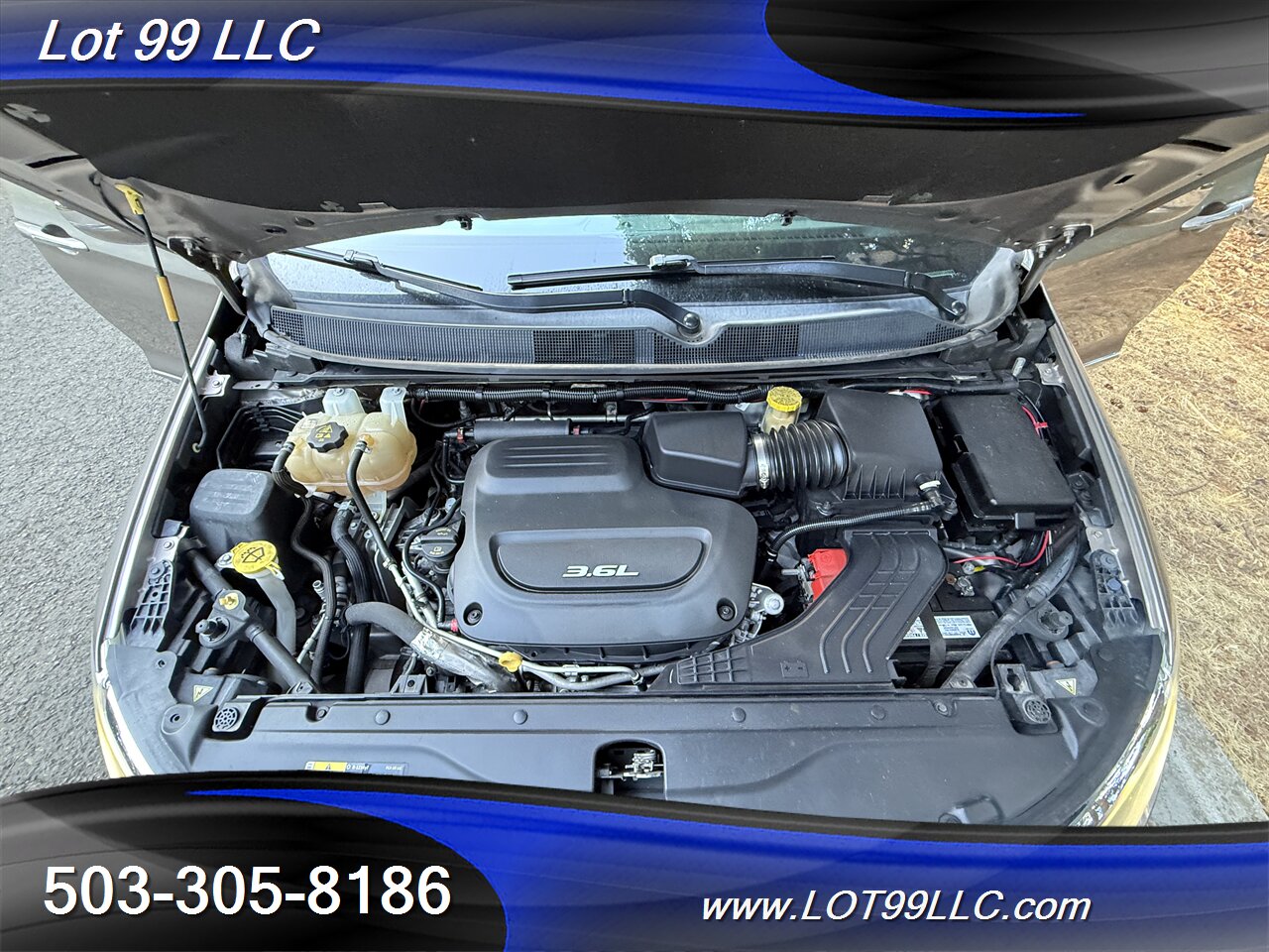 2017 Chrysler Pacifica Limited *Mobility Chair Lift* ADA Wheelchair   - Photo 31 - Milwaukie, OR 97267