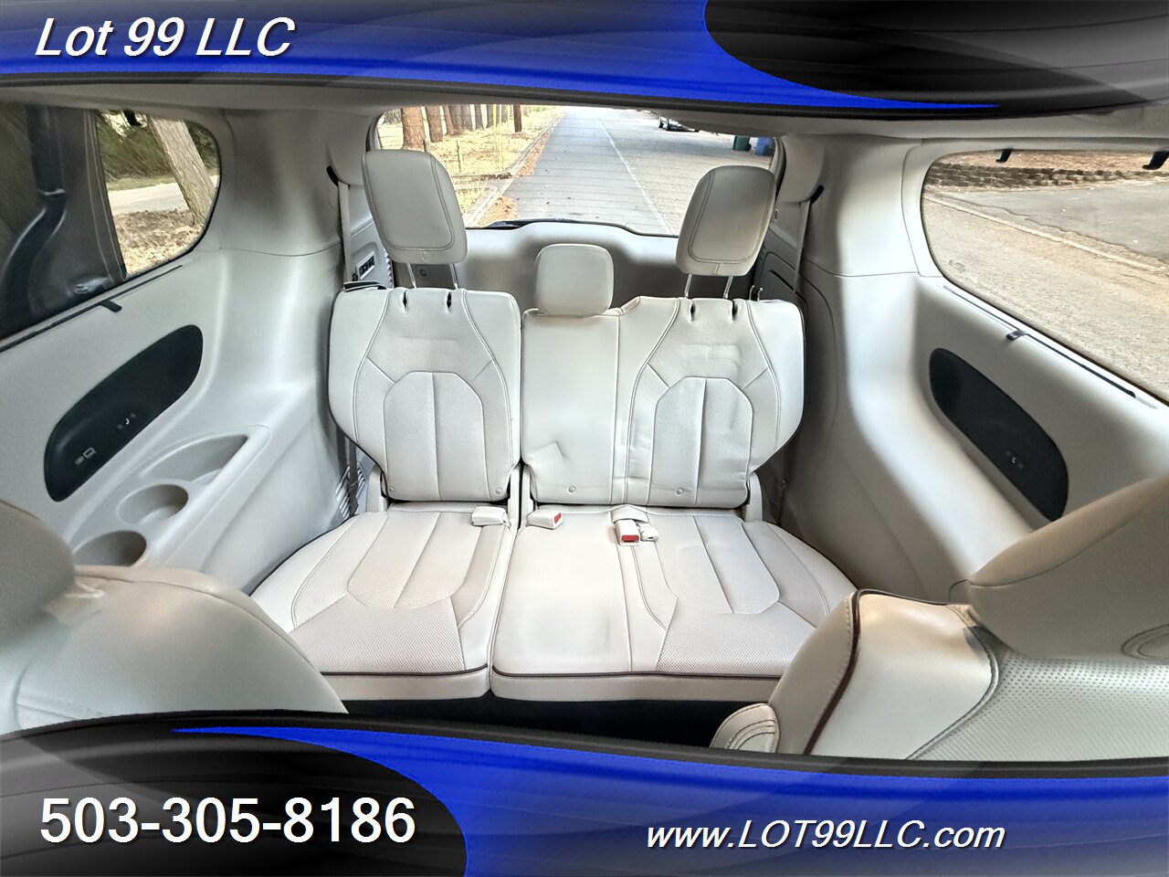 2017 Chrysler Pacifica Limited *Mobility Chair Lift* ADA Wheelchair   - Photo 58 - Milwaukie, OR 97267