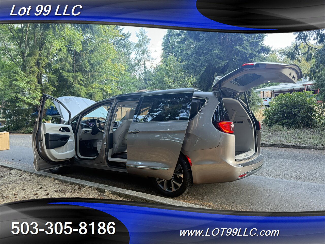 2017 Chrysler Pacifica Limited *Mobility Chair Lift* ADA Wheelchair   - Photo 39 - Milwaukie, OR 97267