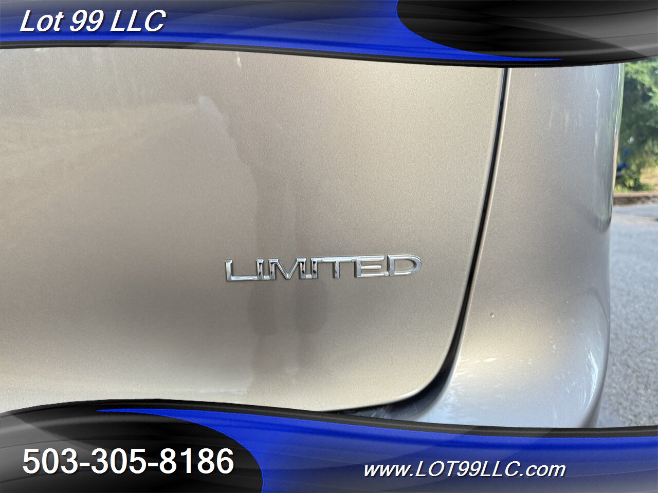 2017 Chrysler Pacifica Limited *Mobility Chair Lift* ADA Wheelchair   - Photo 78 - Milwaukie, OR 97267