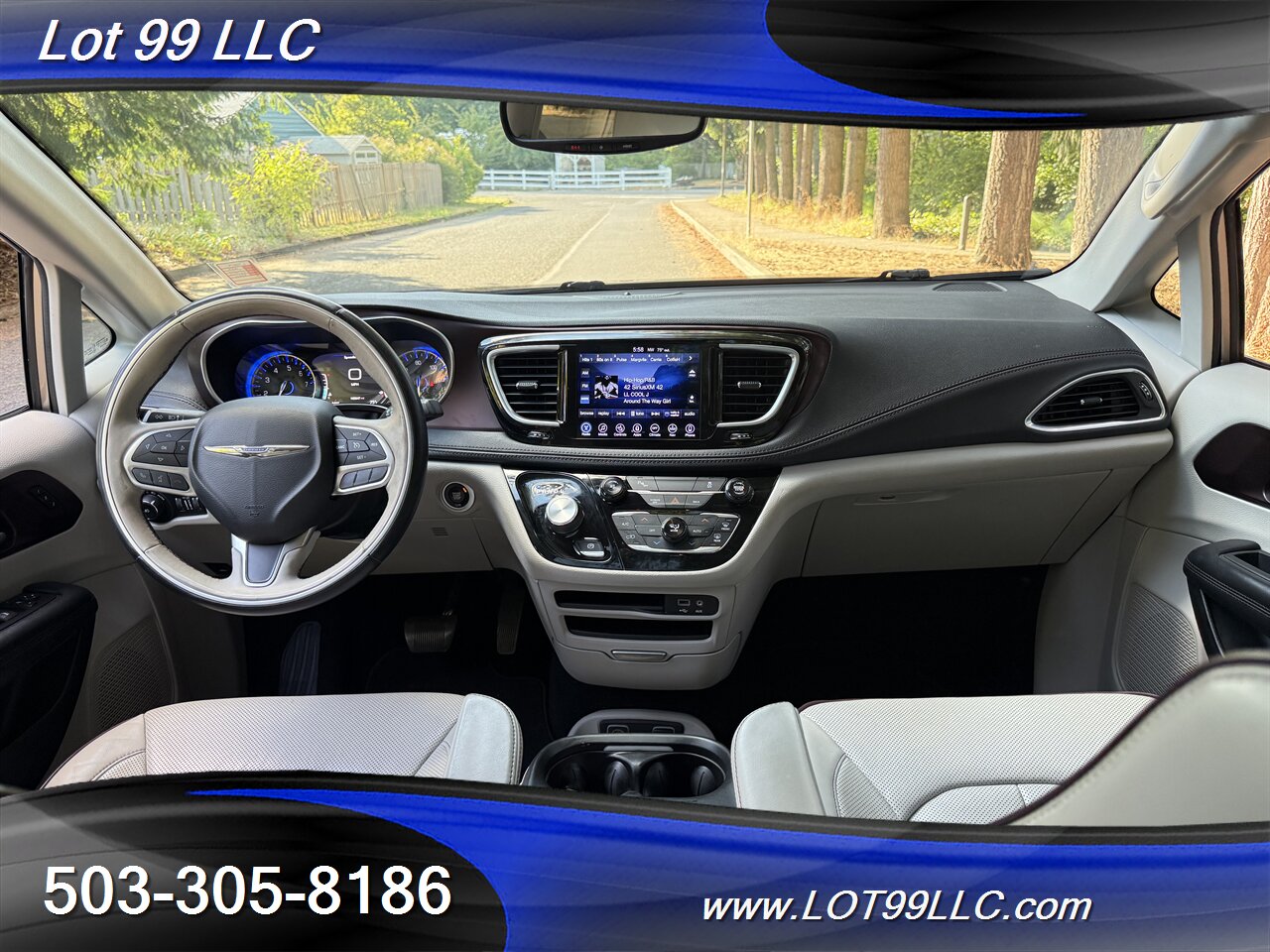 2017 Chrysler Pacifica Limited *Mobility Chair Lift* ADA Wheelchair   - Photo 18 - Milwaukie, OR 97267