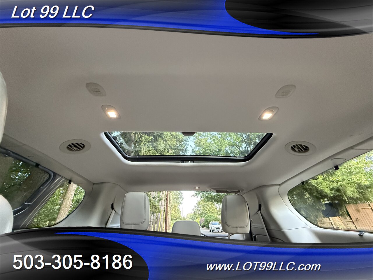 2017 Chrysler Pacifica Limited *Mobility Chair Lift* ADA Wheelchair   - Photo 57 - Milwaukie, OR 97267