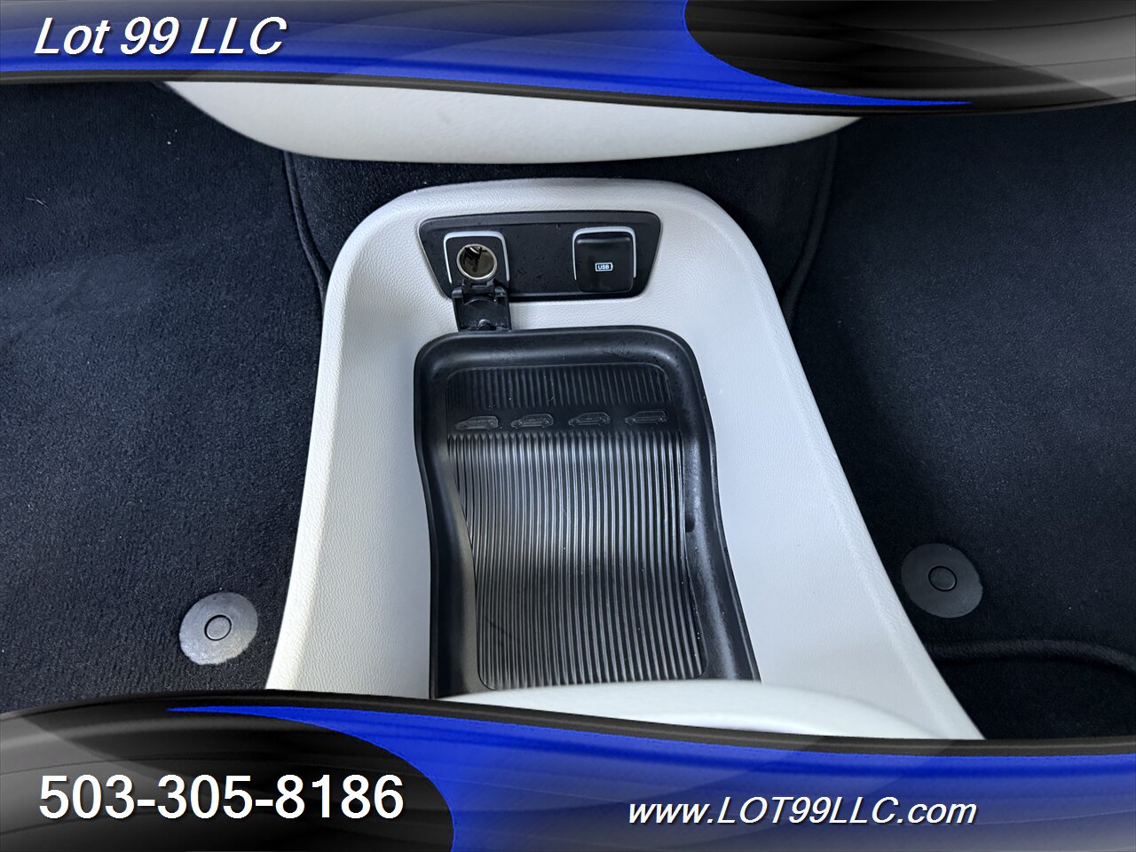 2017 Chrysler Pacifica Limited *Mobility Chair Lift* ADA Wheelchair   - Photo 51 - Milwaukie, OR 97267
