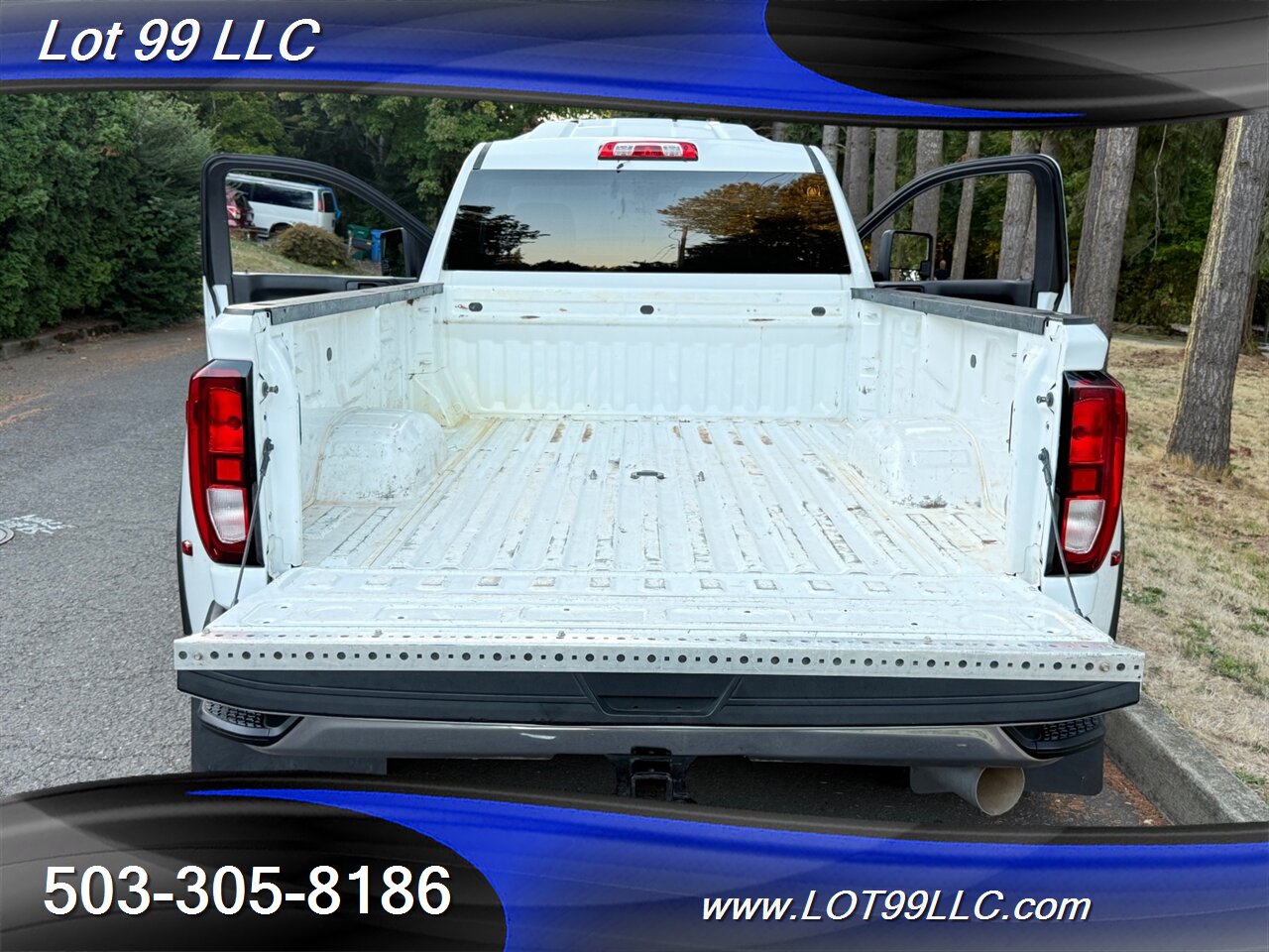 2022 GMC Sierra 3500 ProHD Pro Dually 114k 4x4 Duramax 6.6L DIESEL  8.2 Long Bed ** NEW TIRES ** - Photo 21 - Milwaukie, OR 97267