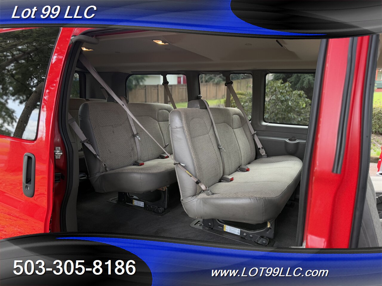 2020 GMC Savana LT 2500 *12 Passenger Van* Sliding Side Door Navi   - Photo 19 - Milwaukie, OR 97267