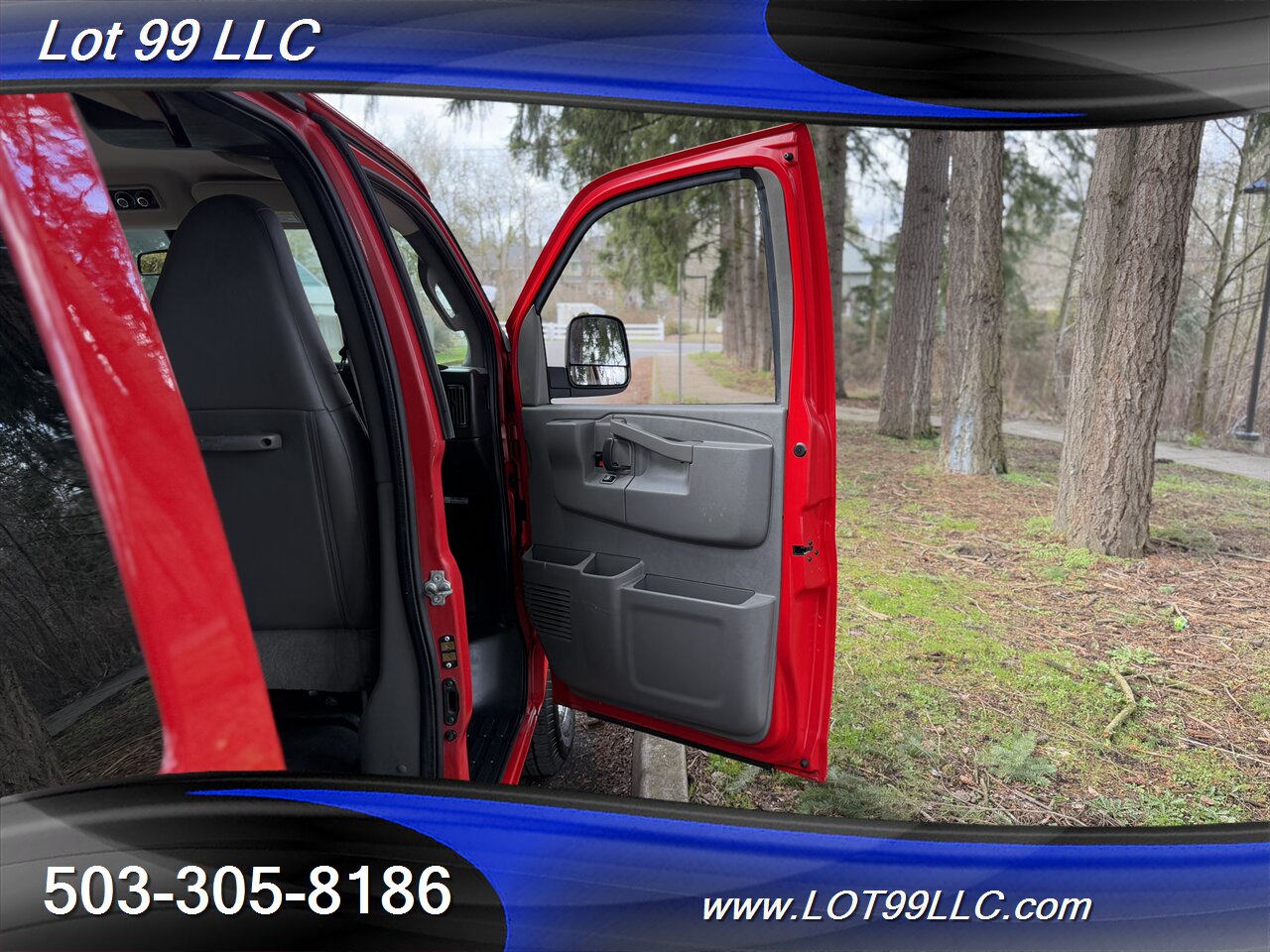 2020 GMC Savana LT 2500 *12 Passenger Van* Sliding Side Door Navi   - Photo 29 - Milwaukie, OR 97267