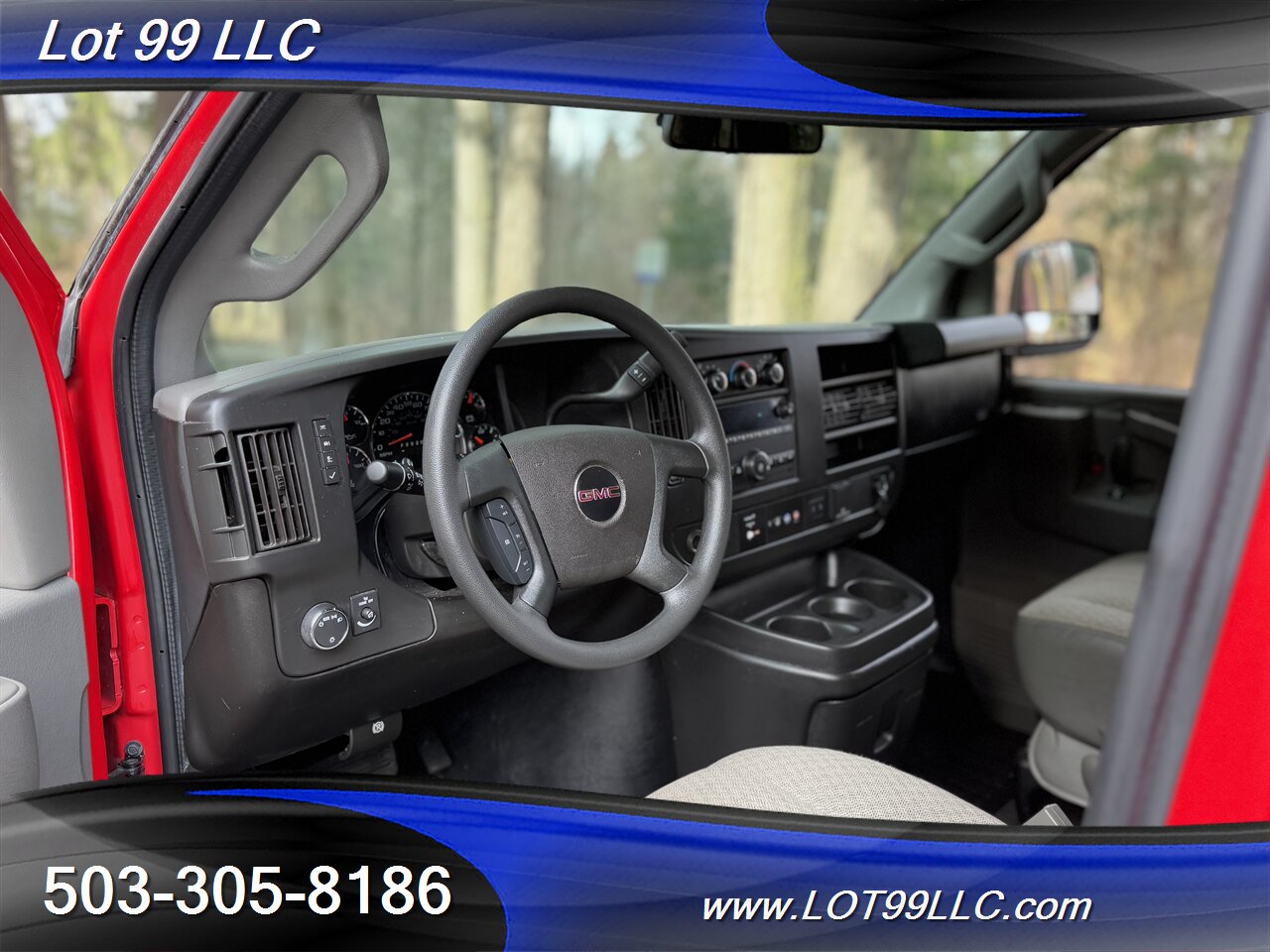 2020 GMC Savana LT 2500 *12 Passenger Van* Sliding Side Door Navi   - Photo 26 - Milwaukie, OR 97267