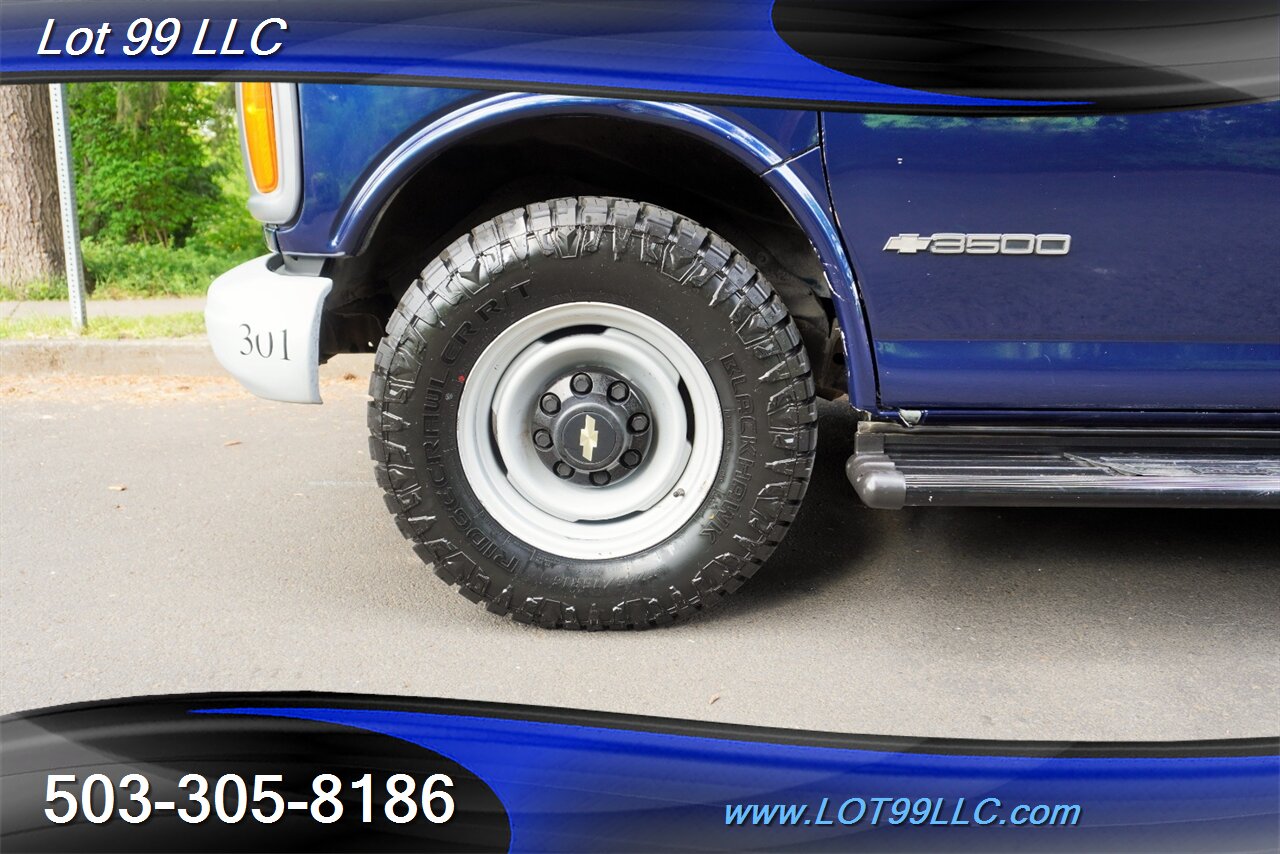 2001 Chevrolet Express G3500 Extended 15 Passenger Van V8 5.7L Auto  Raer AC Newer Tires - Photo 32 - Milwaukie, OR 97267