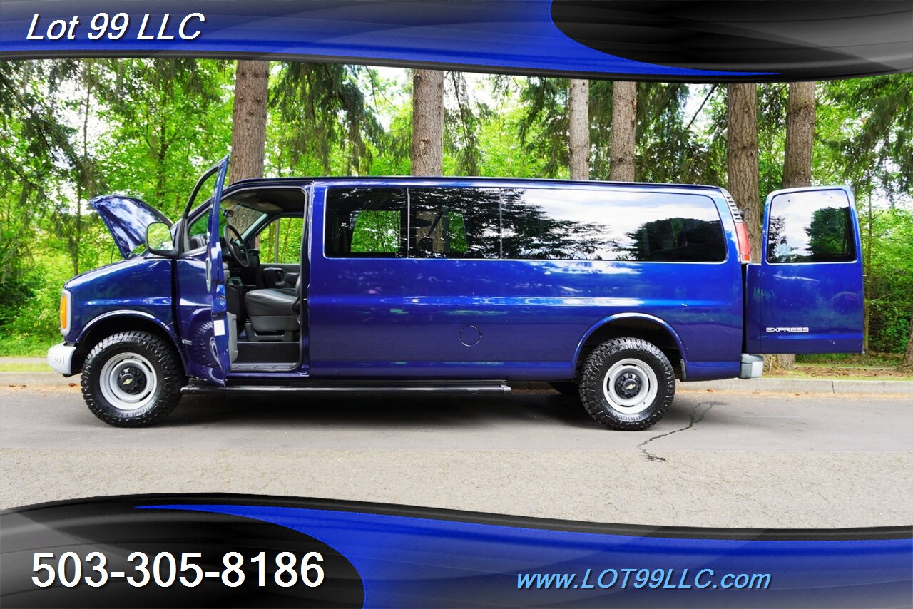 2001 Chevrolet Express G3500 Extended 15 Passenger Van V8 5.7L Auto  Raer AC Newer Tires - Photo 25 - Milwaukie, OR 97267