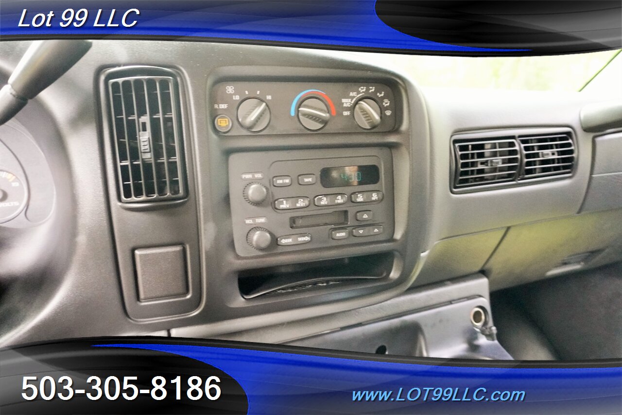 2001 Chevrolet Express G3500 Extended 15 Passenger Van V8 5.7L Auto  Raer AC Newer Tires - Photo 19 - Milwaukie, OR 97267