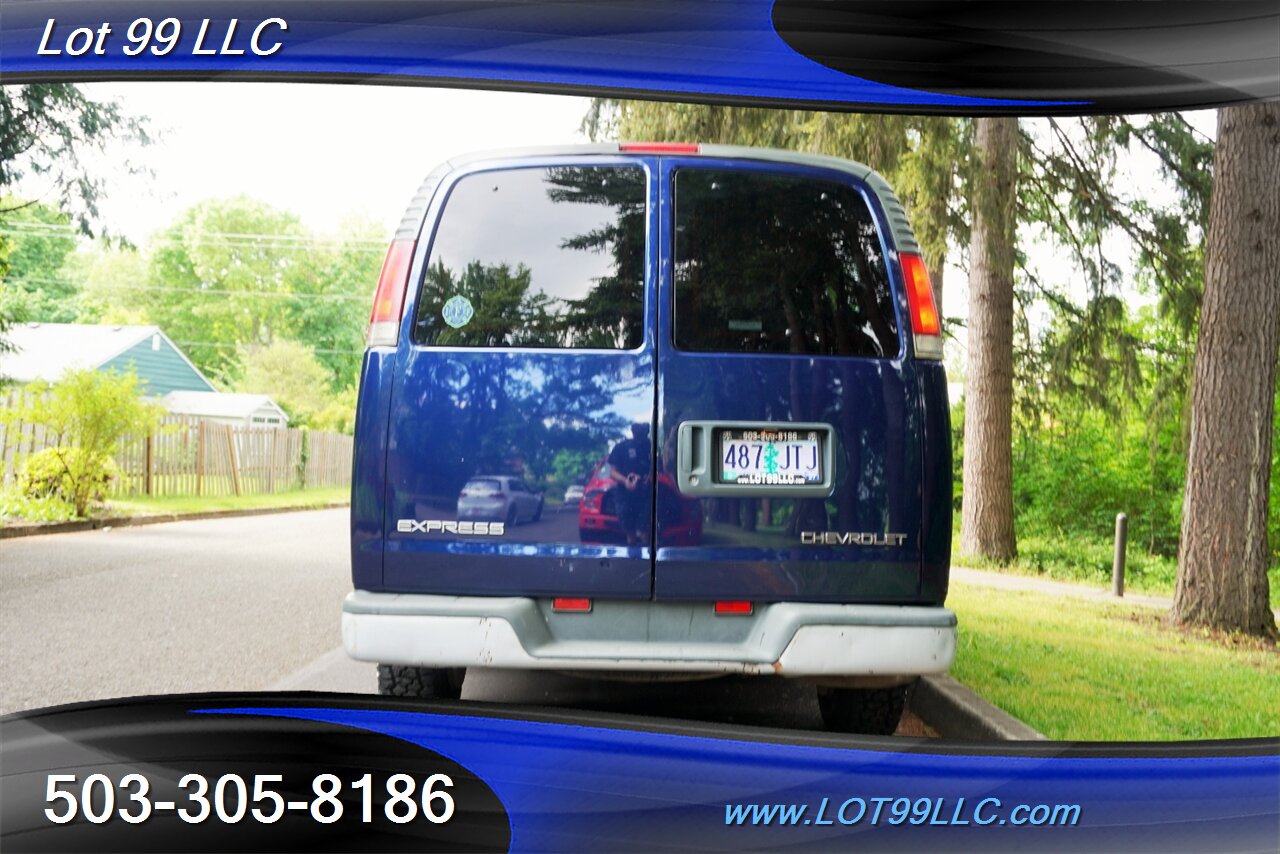 2001 Chevrolet Express G3500 Extended 15 Passenger Van V8 5.7L Auto  Raer AC Newer Tires - Photo 10 - Milwaukie, OR 97267