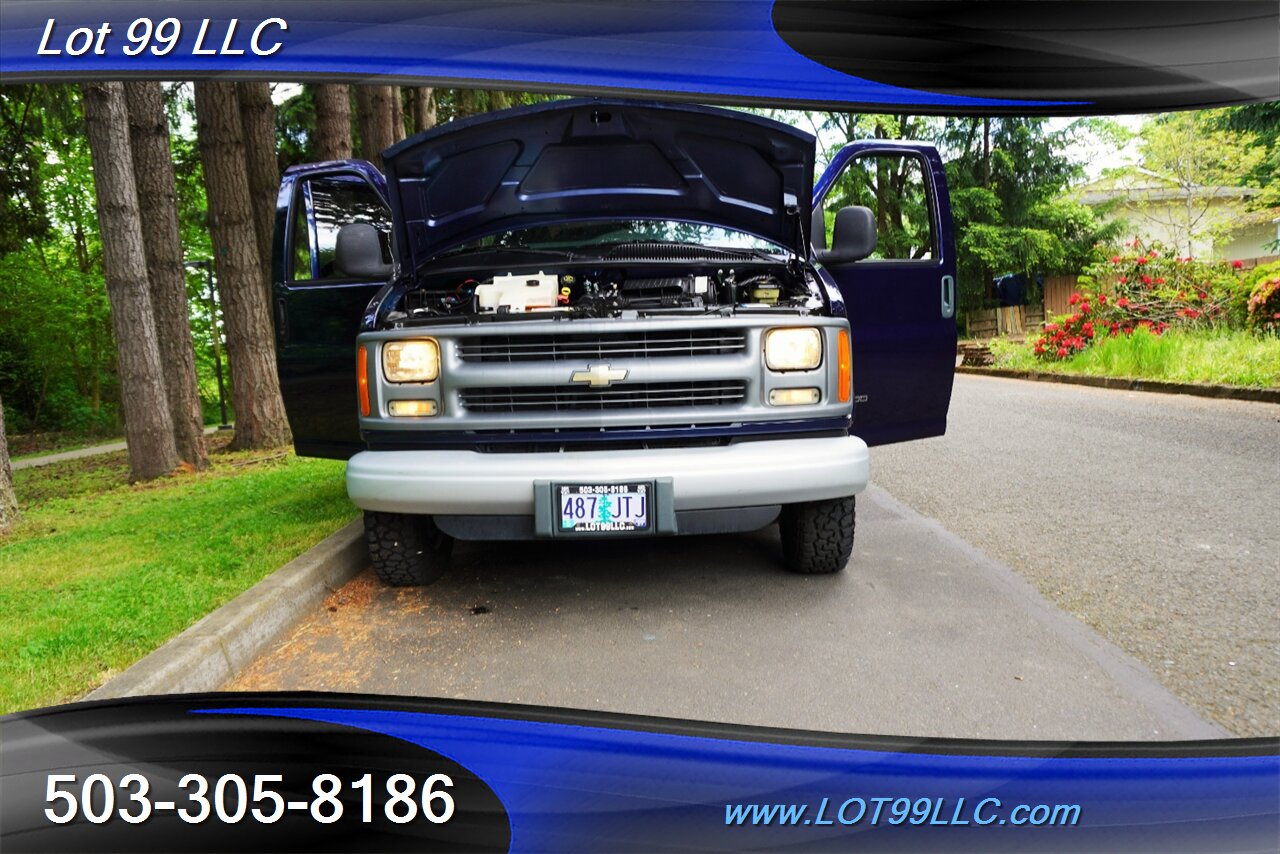 2001 Chevrolet Express G3500 Extended 15 Passenger Van V8 5.7L Auto  Raer AC Newer Tires - Photo 26 - Milwaukie, OR 97267