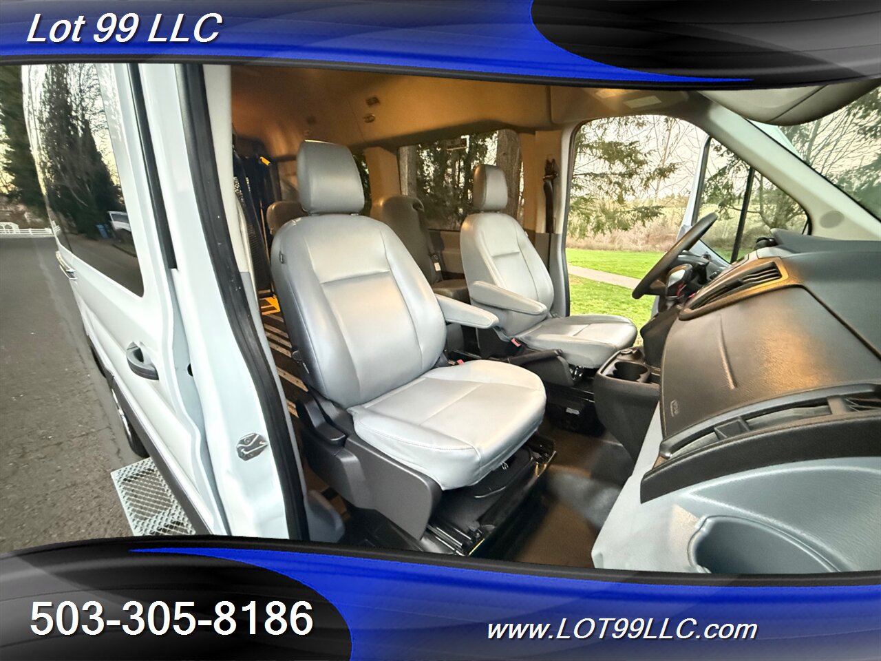 2018 Ford Transit MID Roof ** 54k ** WHEELCHAIR VAN** 5 Passenger  34 " BraunAbility Rear Lift 1-Owner Service History - Photo 19 - Milwaukie, OR 97267