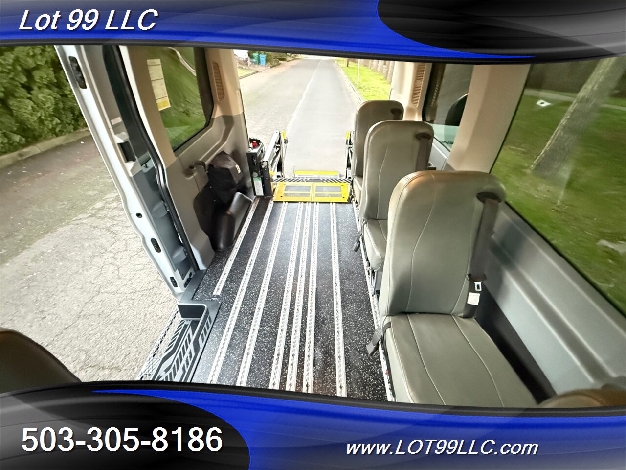 2018 Ford Transit MID Roof ** 54k ** WHEELCHAIR VAN** 5 Passenger  34 " BraunAbility Rear Lift 1-Owner Service History - Photo 26 - Milwaukie, OR 97267