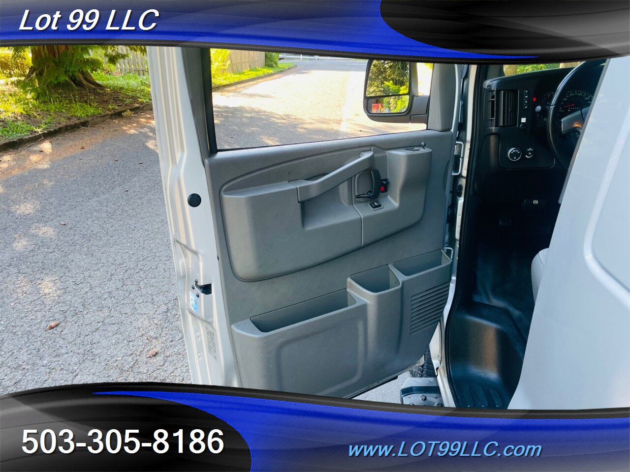 2017 Chevrolet Express 2500  Cargo Van ** QUIGLEY 4x4 Conversion ***   - Photo 27 - Milwaukie, OR 97267