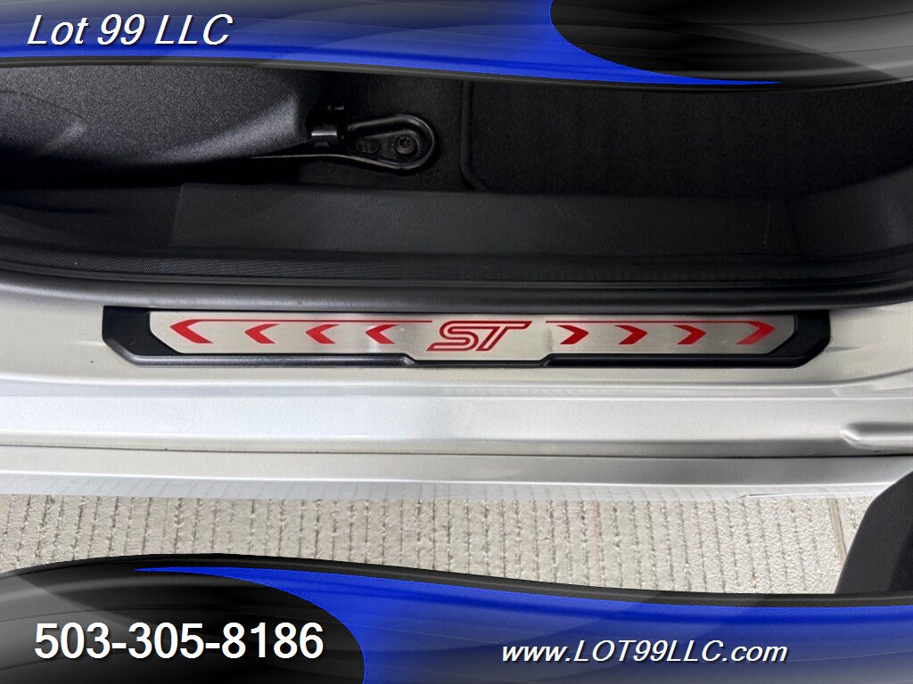 2015 Ford Fiesta ST EcoBoost 1.6L Turbo I4 197hp 6 Speed Manual - Photo 43 - Milwaukie, OR 97267