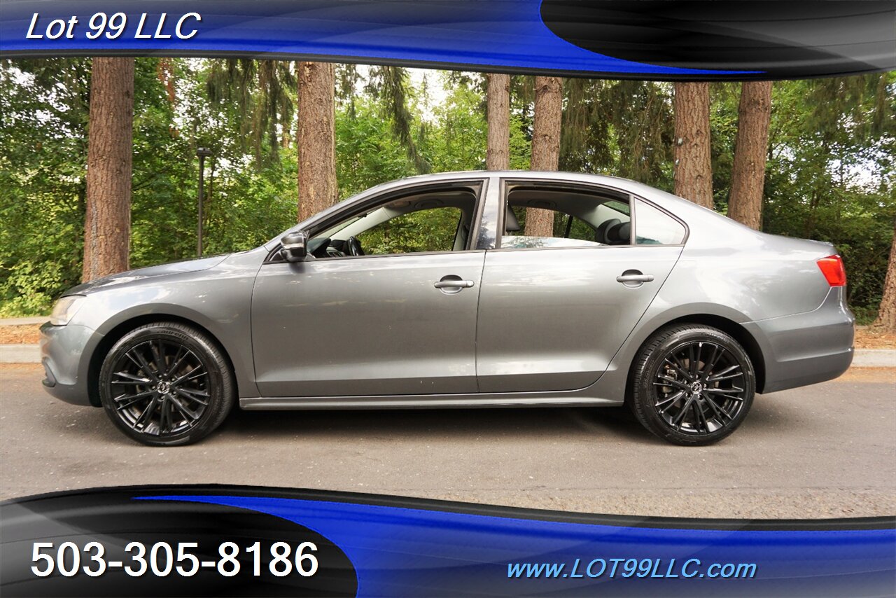 2012 Volkswagen Jetta TDI 2.0L AUTO DIESEL Leather Premium Wheels 42MPG   - Photo 1 - Milwaukie, OR 97267