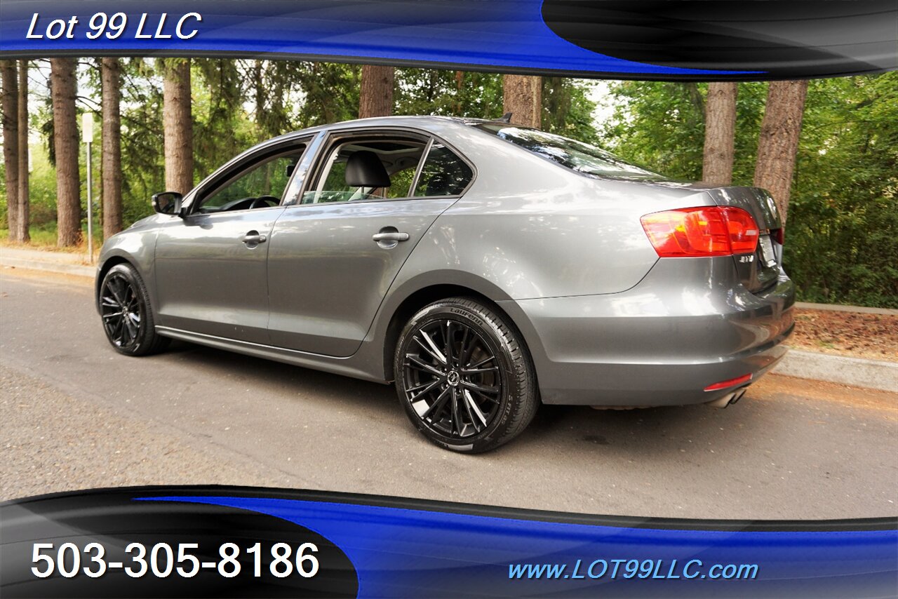 2012 Volkswagen Jetta TDI 2.0L AUTO DIESEL Leather Premium Wheels 42MPG   - Photo 11 - Milwaukie, OR 97267