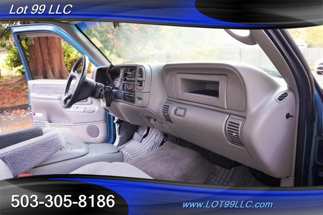 1997 GMC Sierra 3500 SL   - Photo 17 - Milwaukie, OR 97267