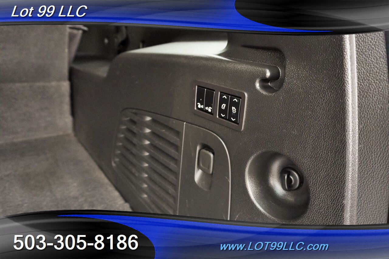 2017 Chevrolet Suburban Premier LTZ 82K V8 5.3L Heated AC Leather Moon  Roof GPS 3 ROW SEATING Dual DVD 2 OWNERS - Photo 25 - Milwaukie, OR 97267