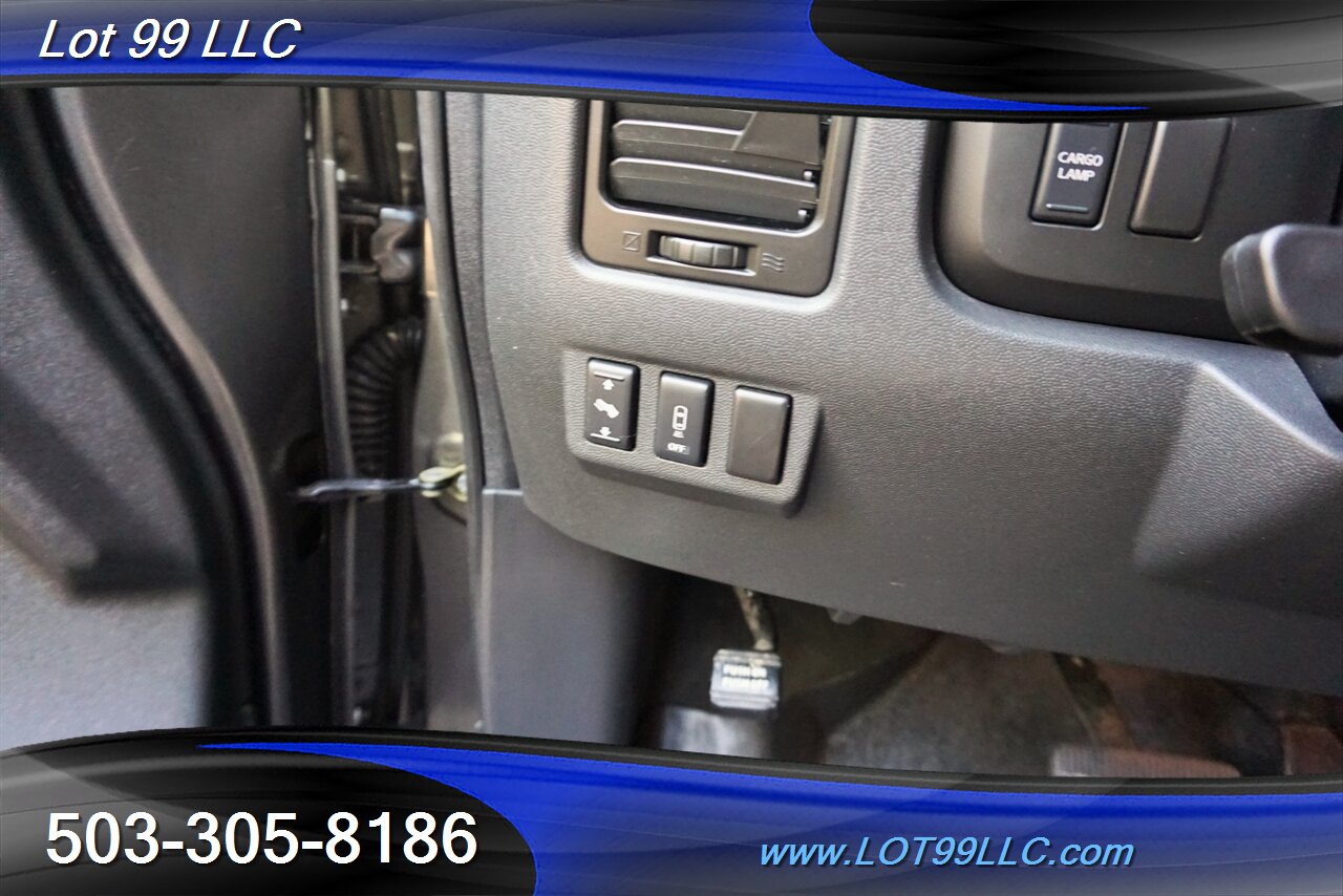 2010 Nissan Titan LE 4X4 V8 5.6L Auto Heated Leather Short Bed   - Photo 25 - Milwaukie, OR 97267