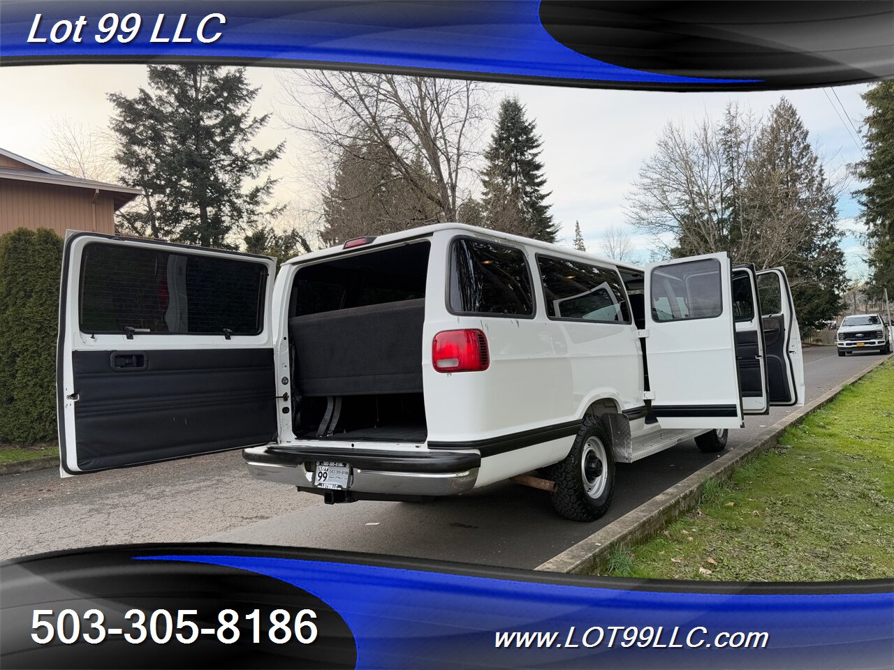 2002 Dodge Ram Van 3500 Maxi **49k Original Miles** 15 Passenger Van   - Photo 38 - Milwaukie, OR 97267